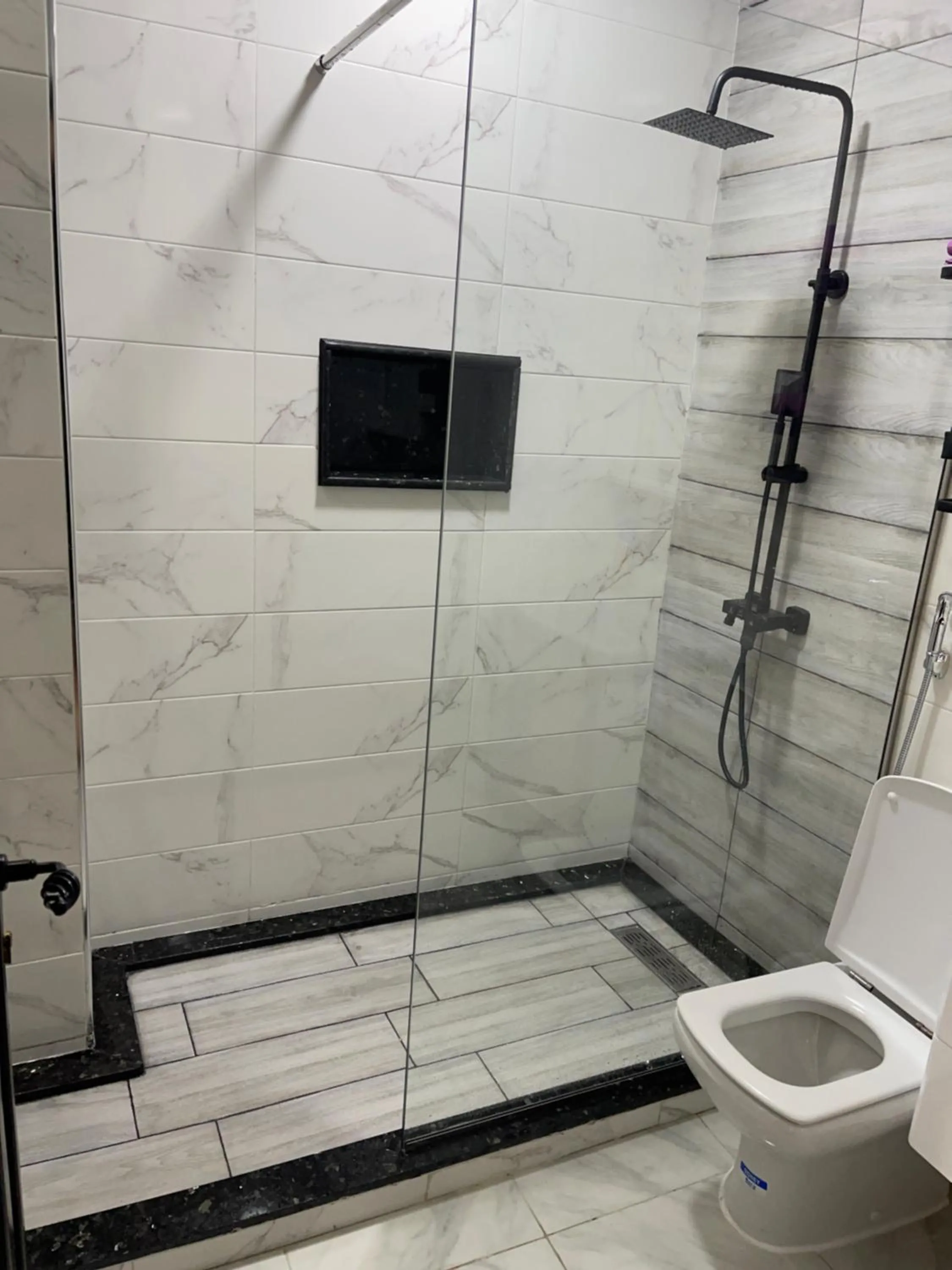 Bathroom in Lilac Gardens Resort