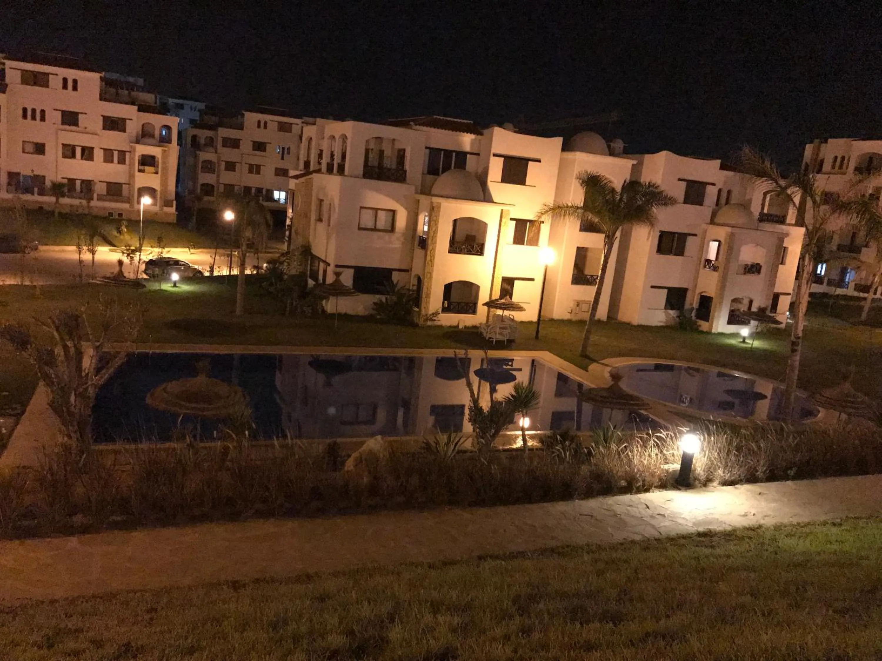 Swimming pool in Lilac Gardens Resort