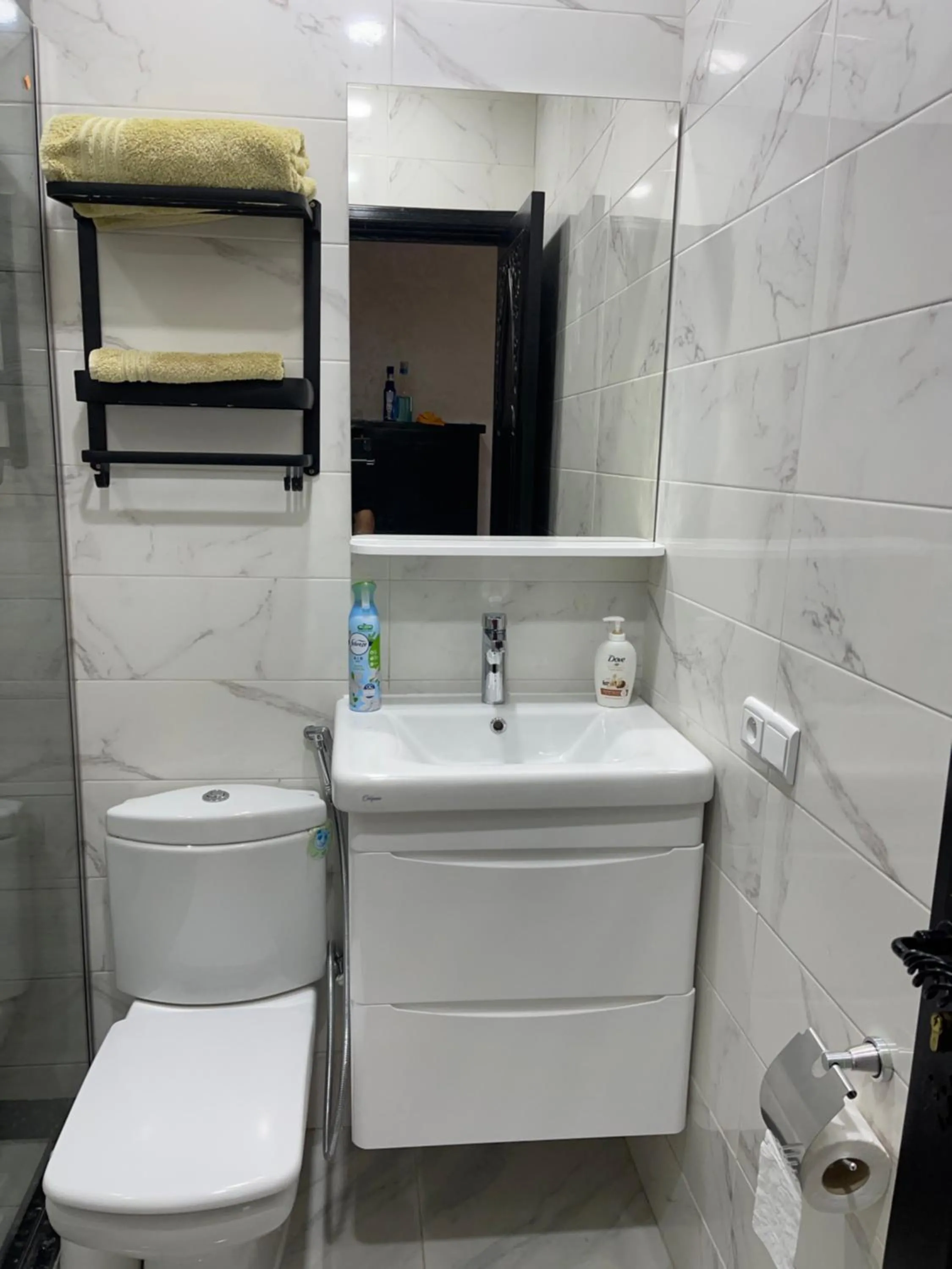 Bathroom in Lilac Gardens Resort