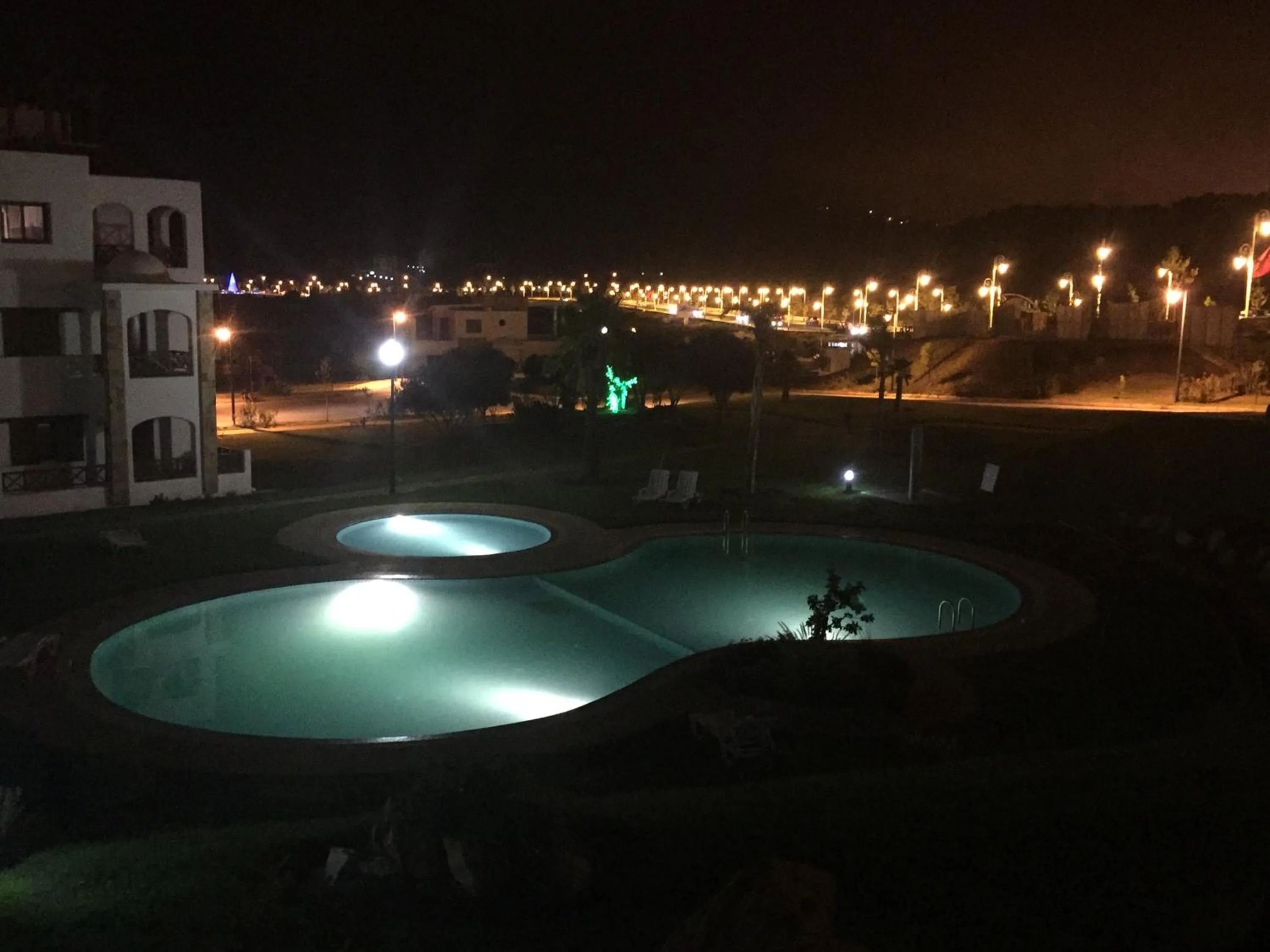 Swimming pool in Lilac Gardens Resort