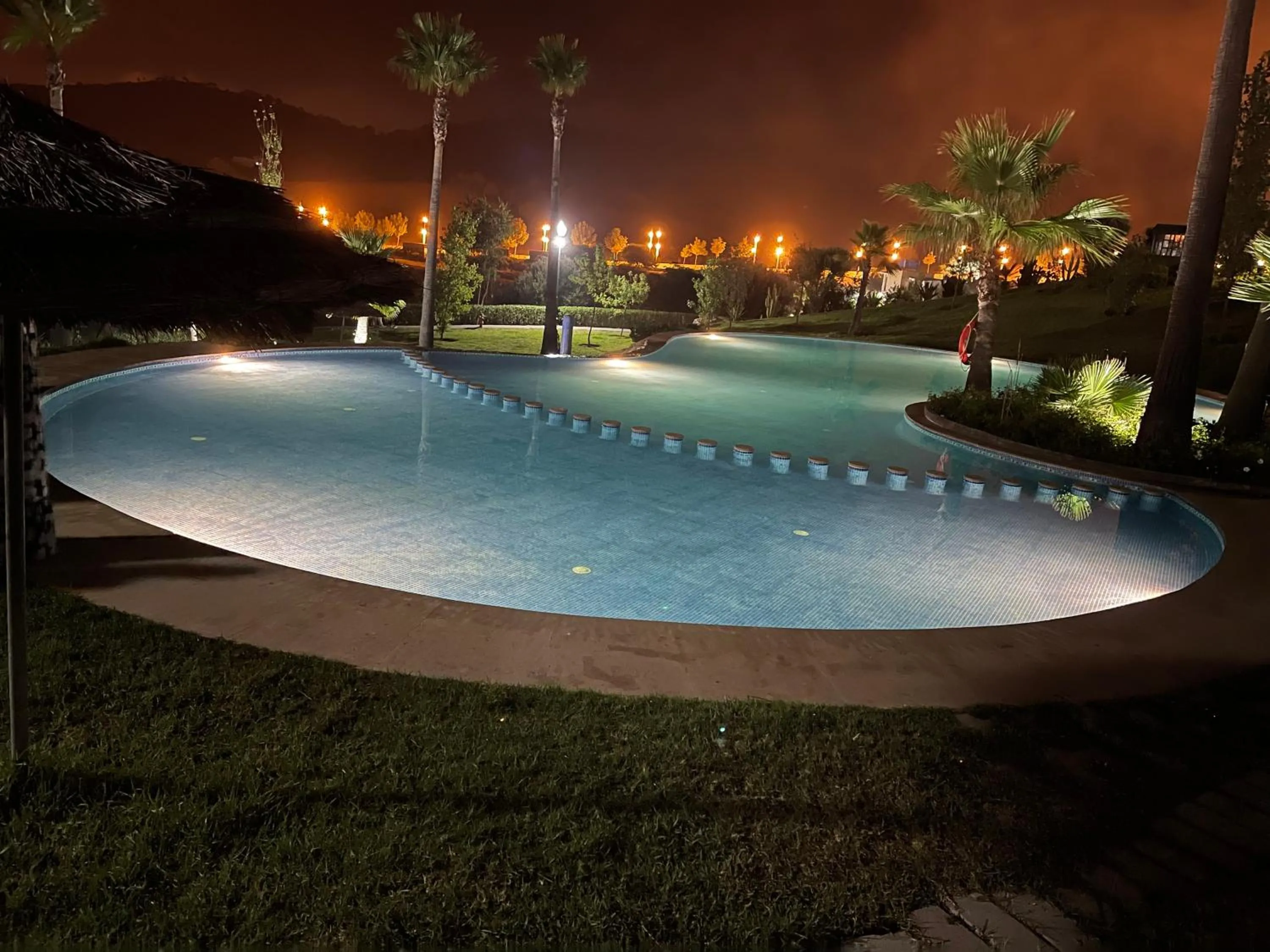 Swimming pool in Lilac Gardens Resort