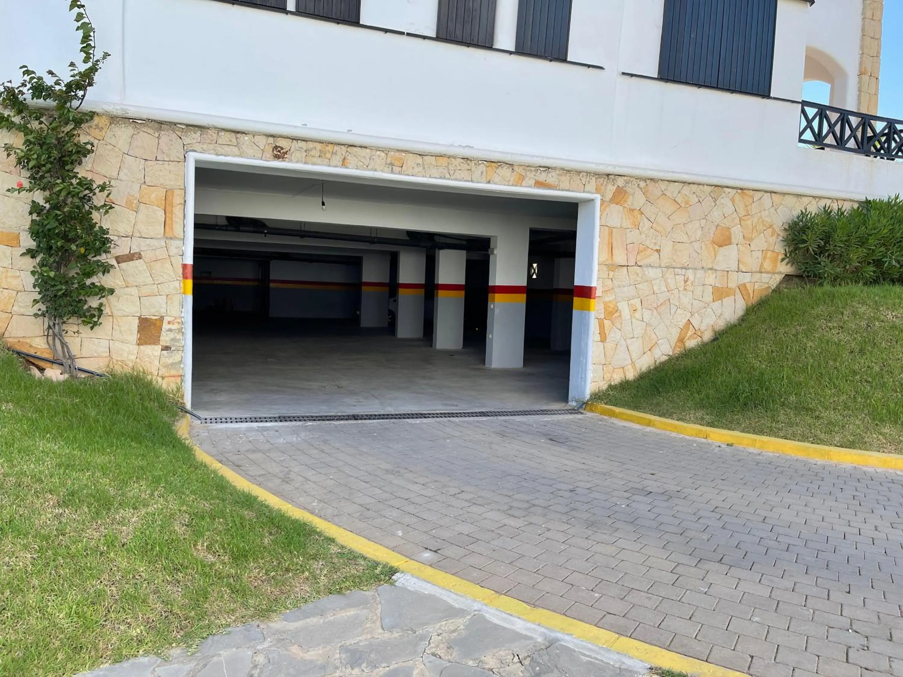 Parking in Lilac Gardens Resort