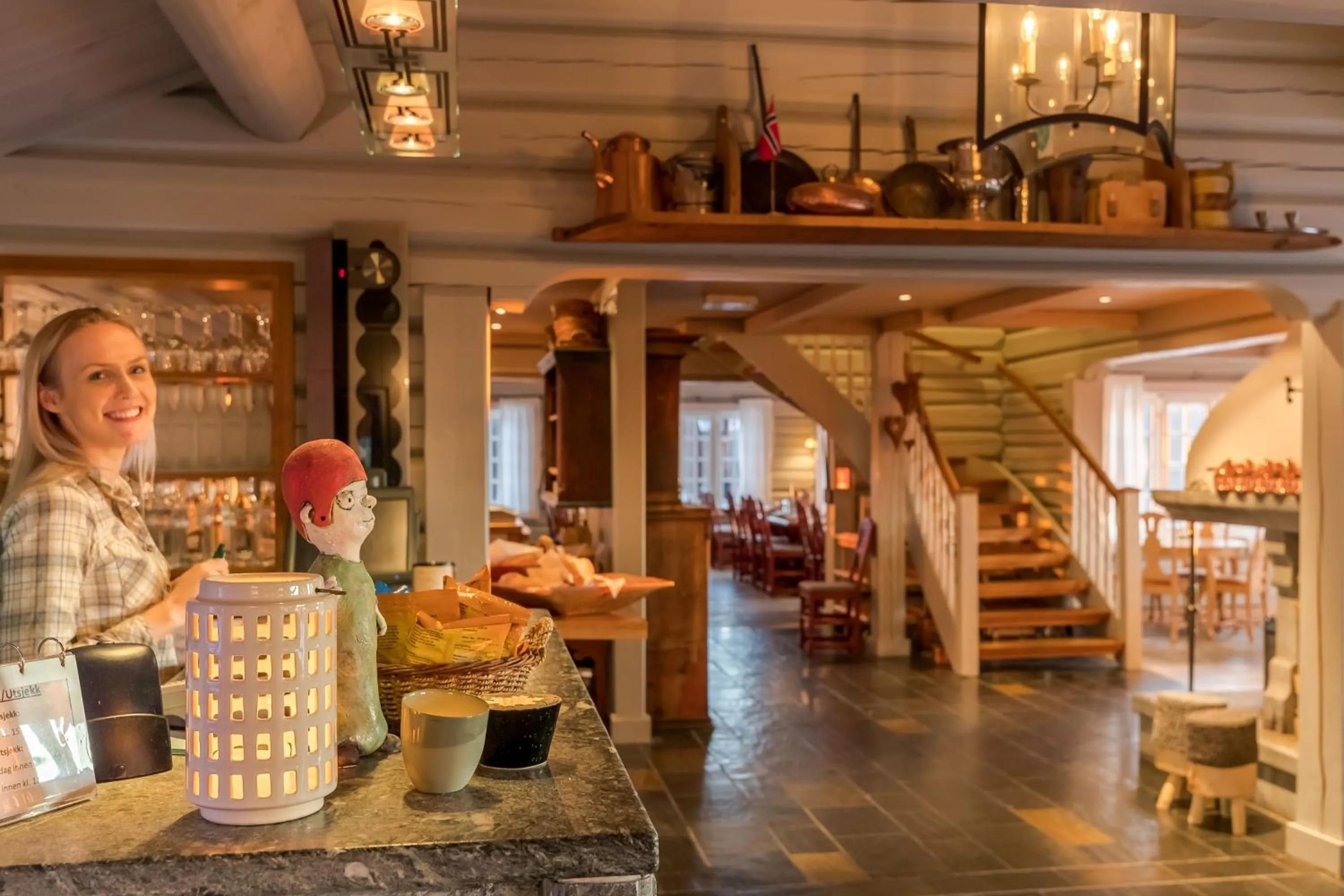 Restaurant/places to eat in Ilsetra Hotell