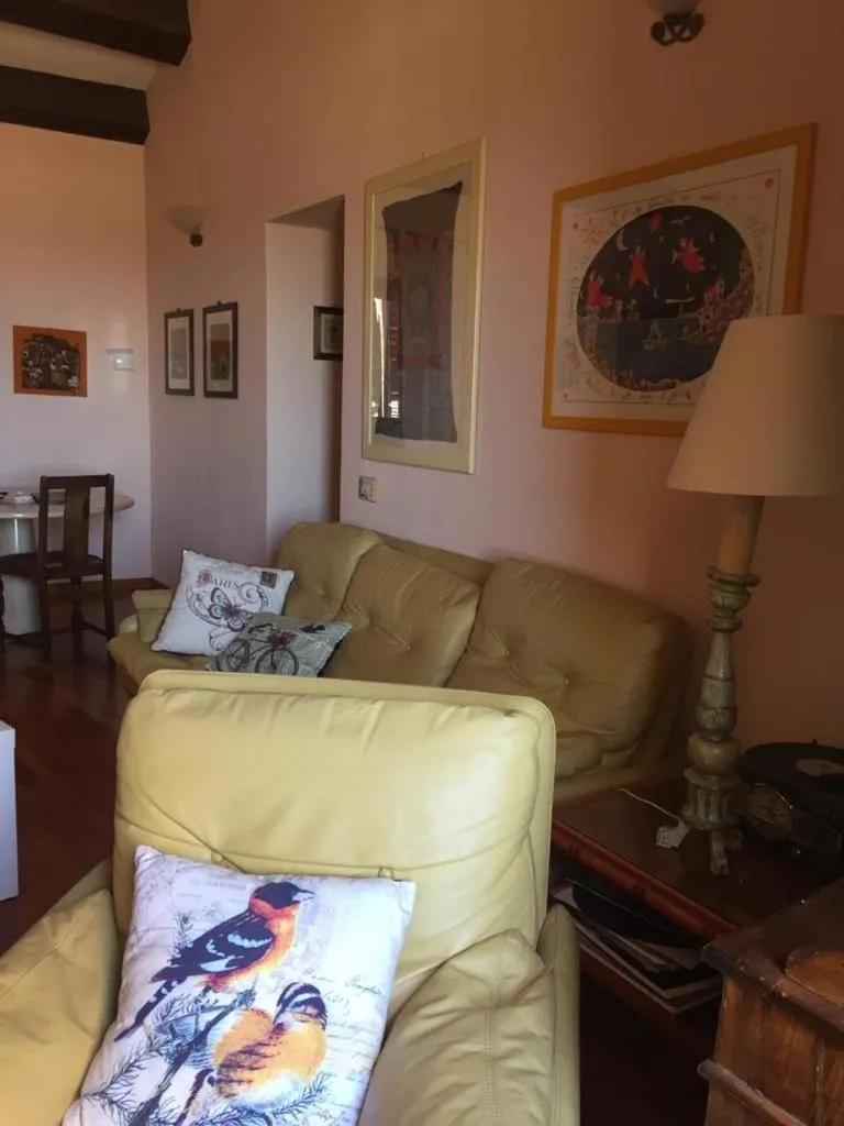 Casannunziata - appartamento con 2 camere no cucina