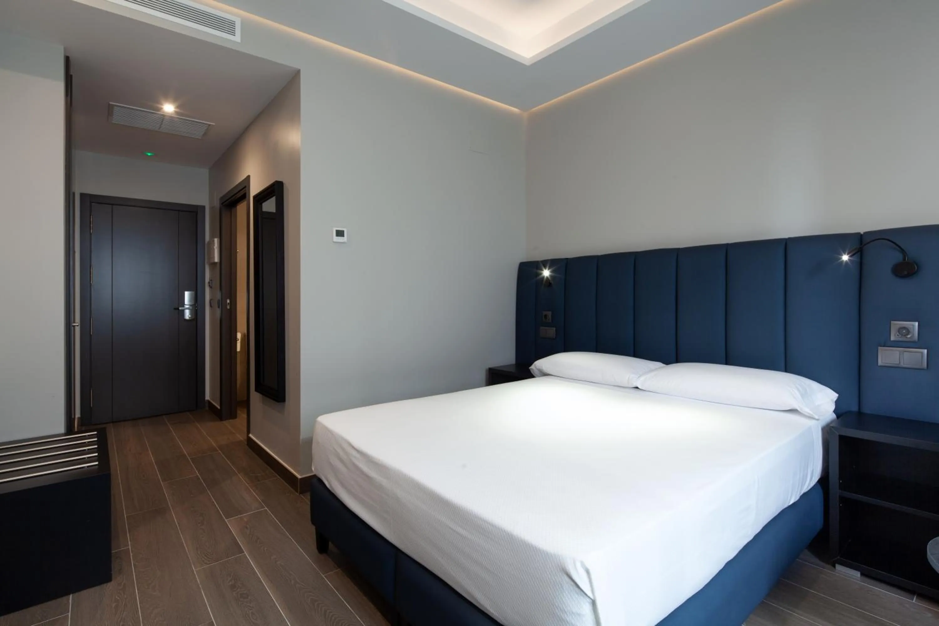 Bedroom, Bed in Leflet Sanlucar