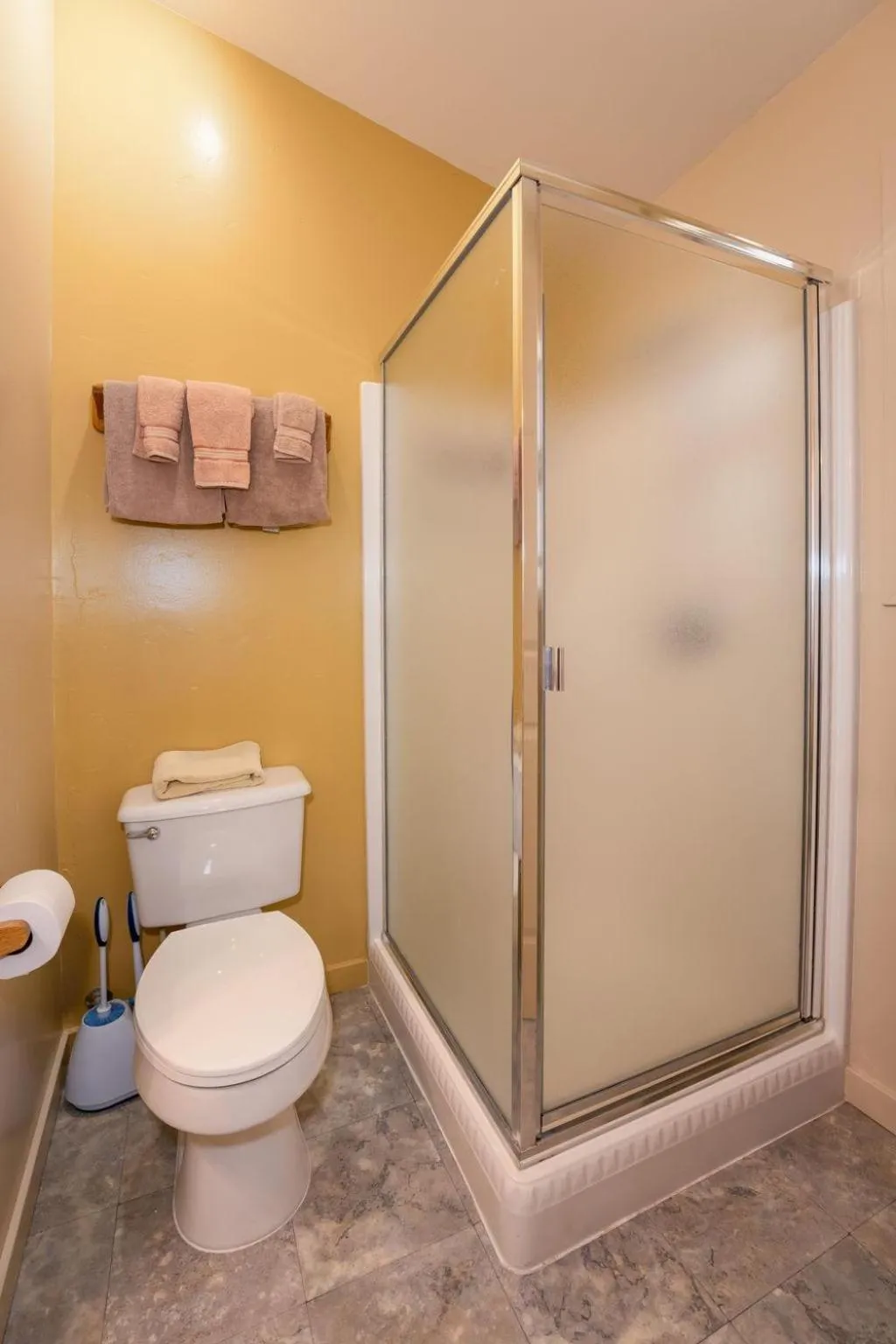 Falcons Nest (Upstairs)