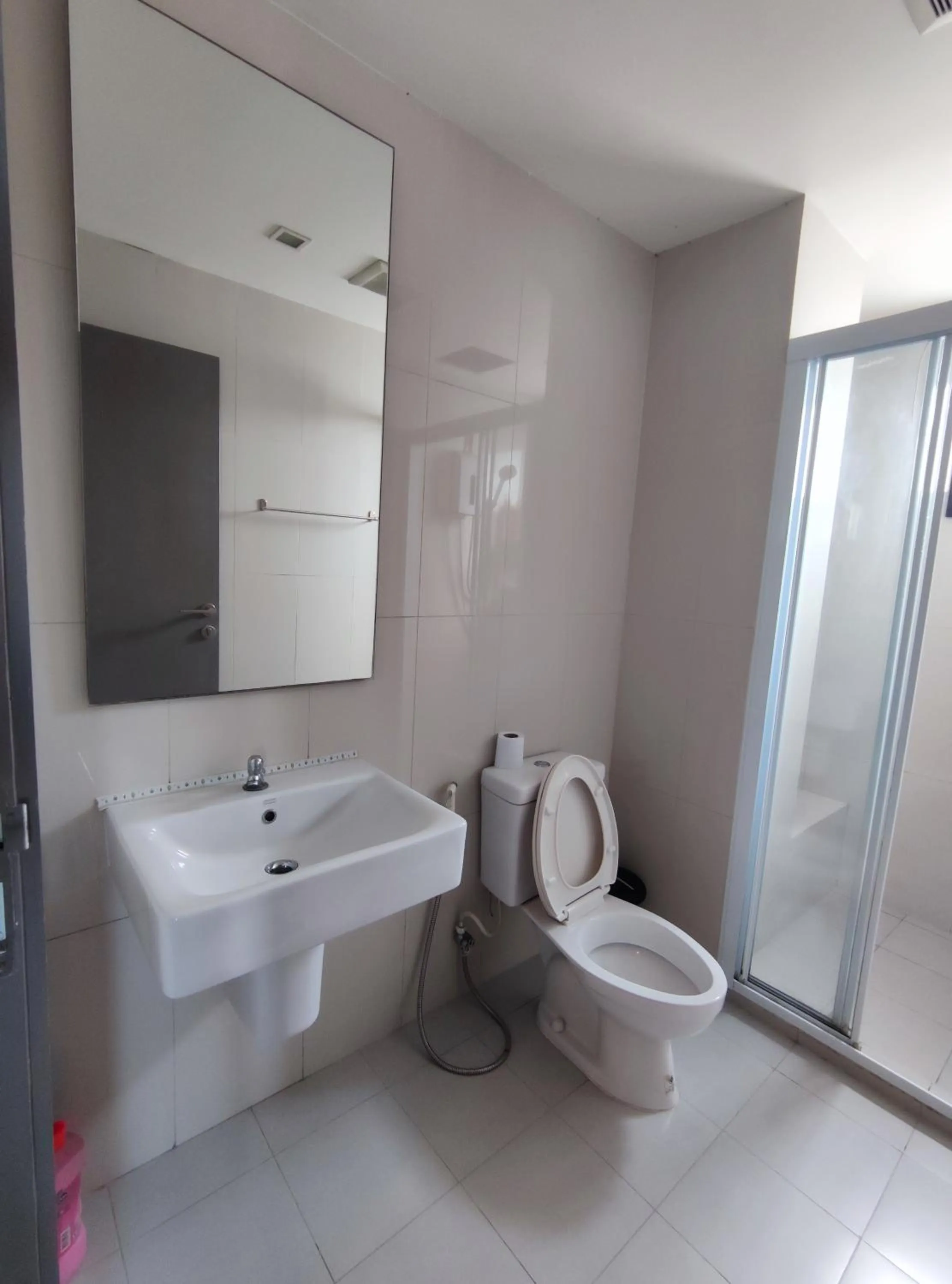 Toilet in Many Holiday The Base Condo