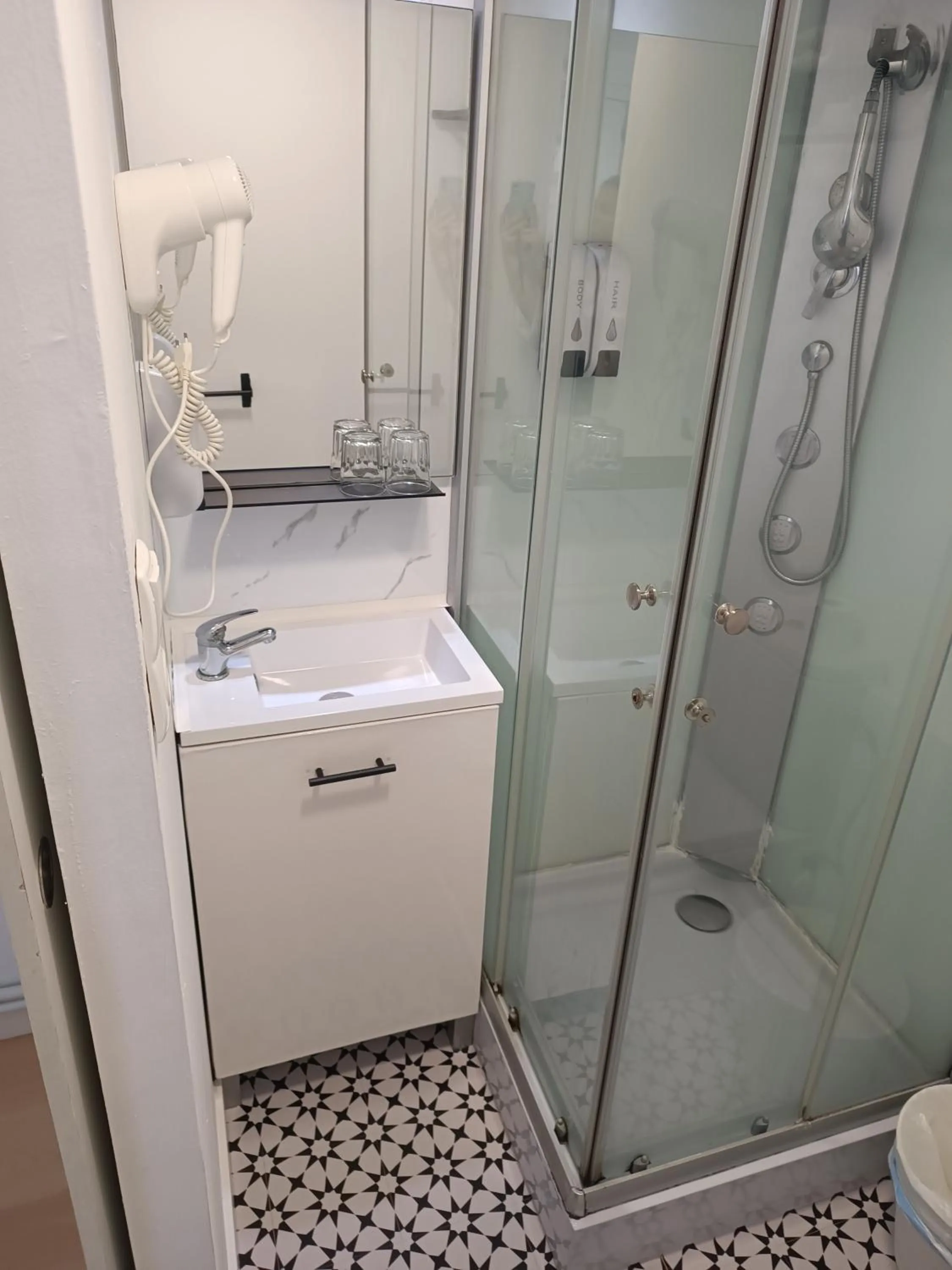 Bathroom in Rin Rooms