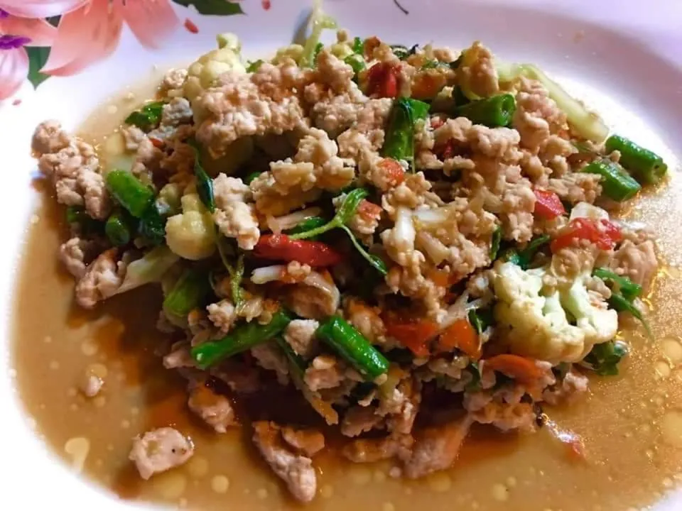 Food in Nuch's Apple Guest House