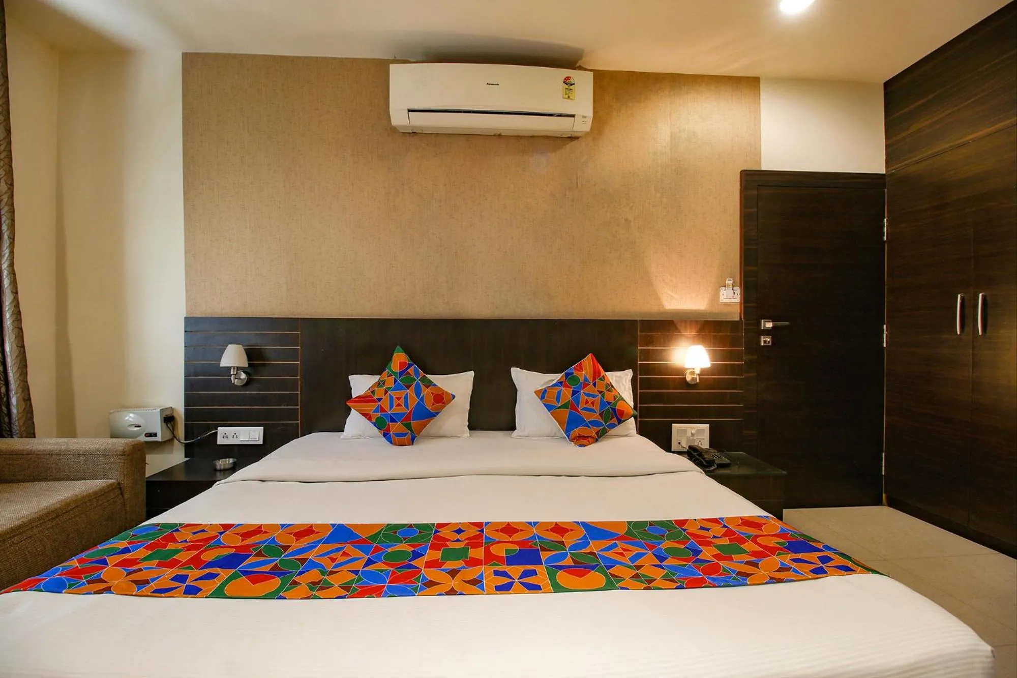 Bed in FabHotel Kamla Regency