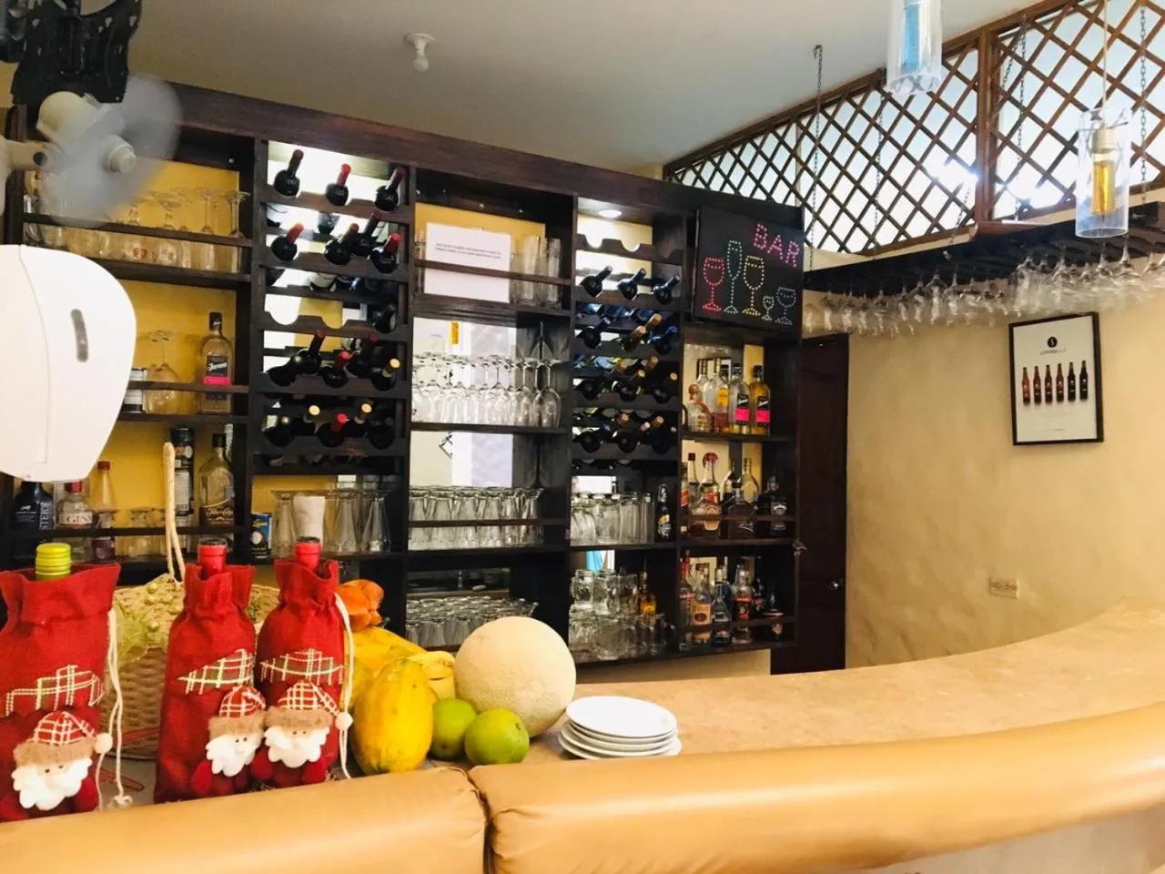 Lounge or bar in Hotel Casa Esmeralda