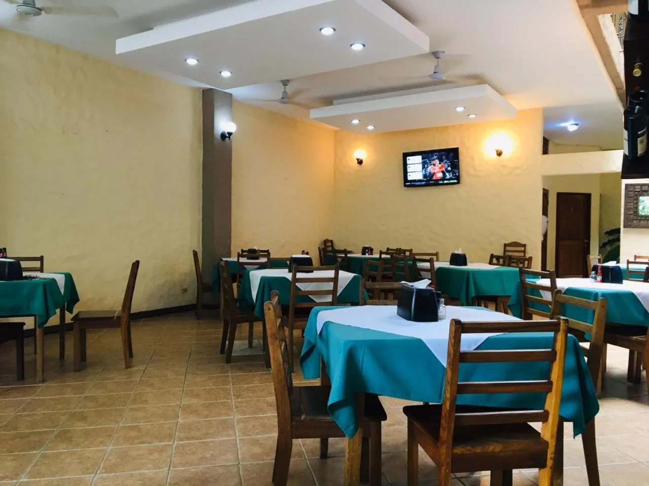 Restaurant/places to eat in Hotel Casa Esmeralda
