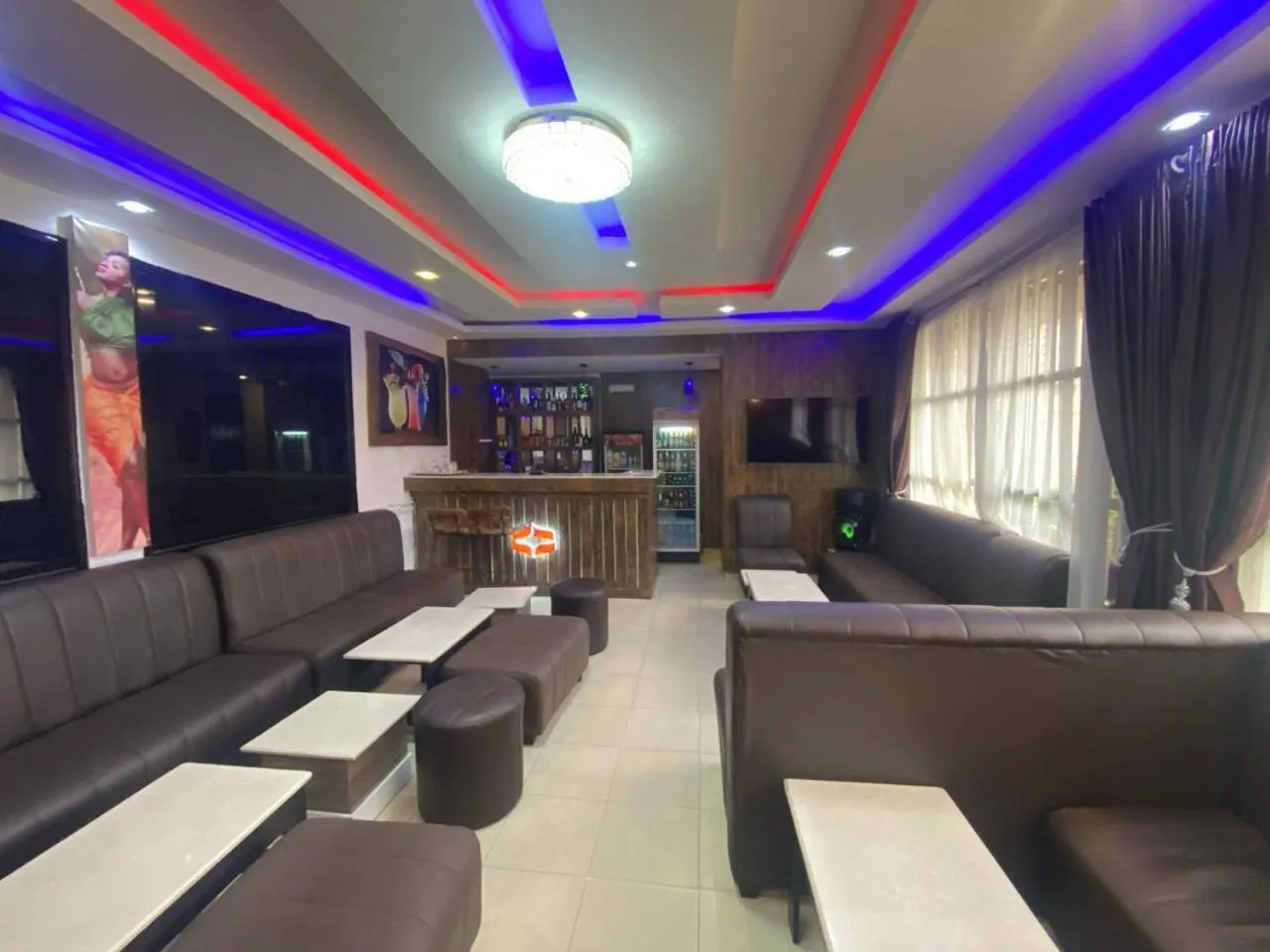 Restaurant/places to eat in Presken Hotel Mojidi, Allen Ikeja