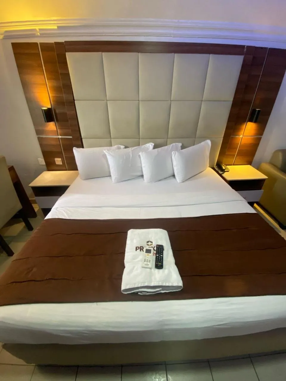 Bed in Presken Hotel Mojidi, Allen Ikeja