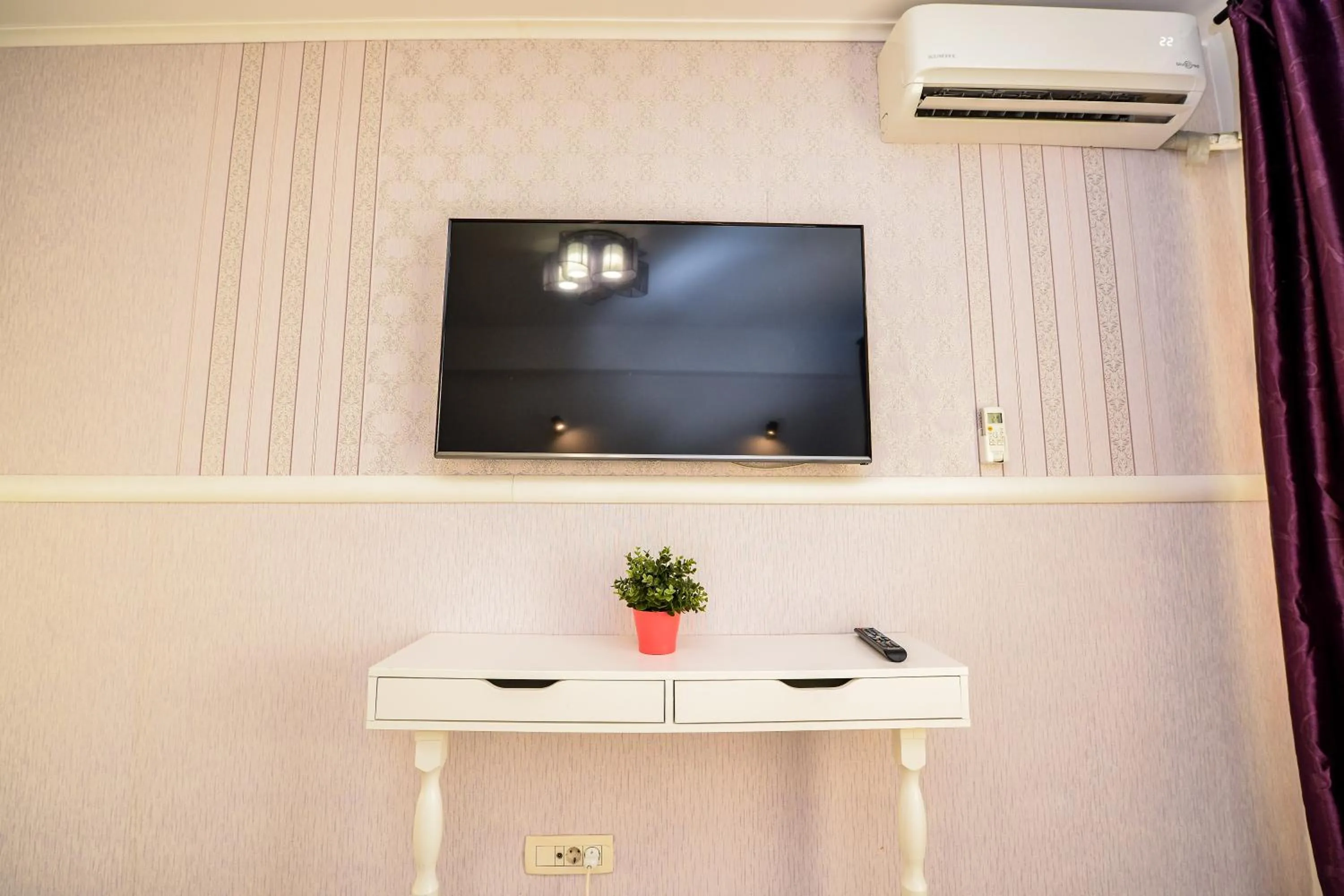 TV and multimedia in CityScape Bucharest