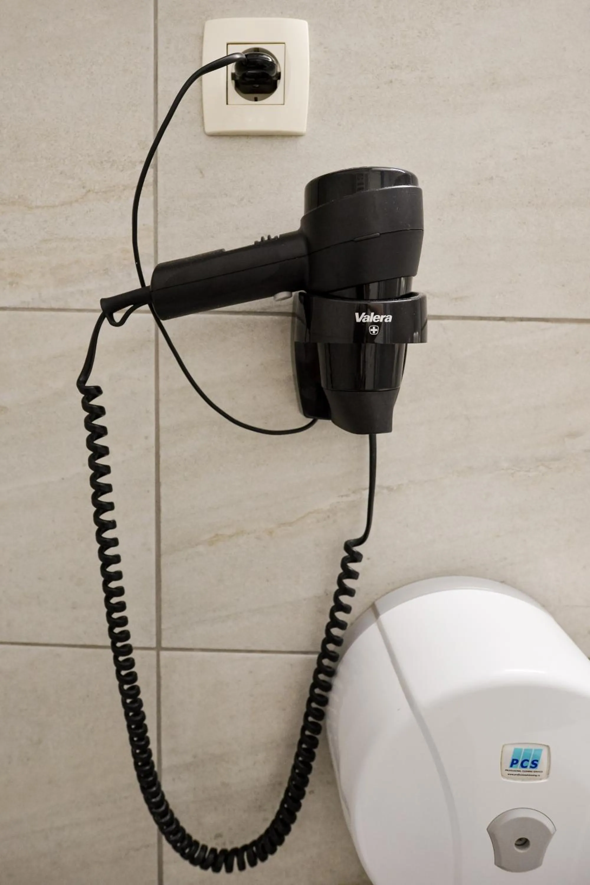 hair dryier in CityScape Bucharest