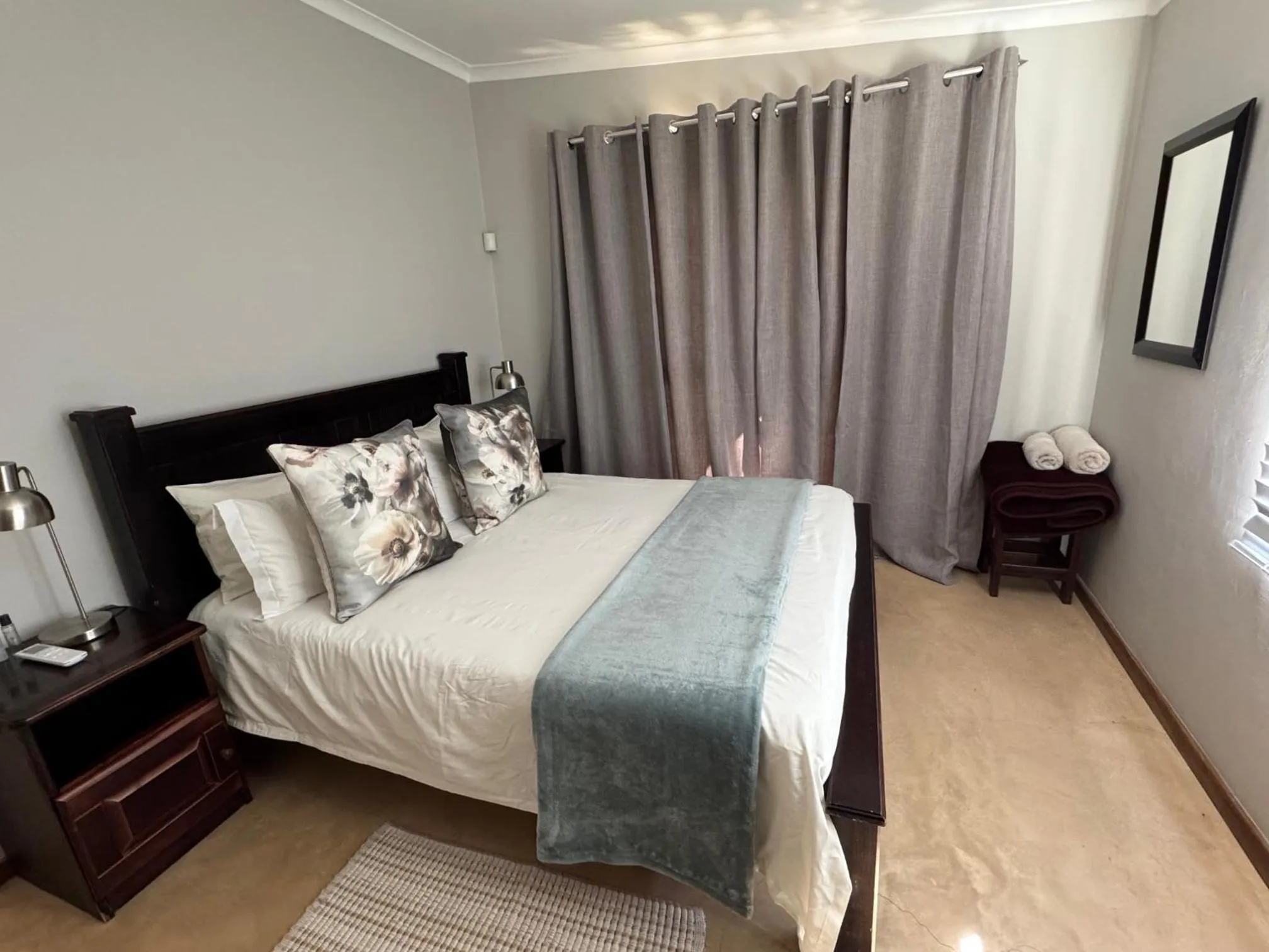 Bed in Lake Grappa Guestfarm