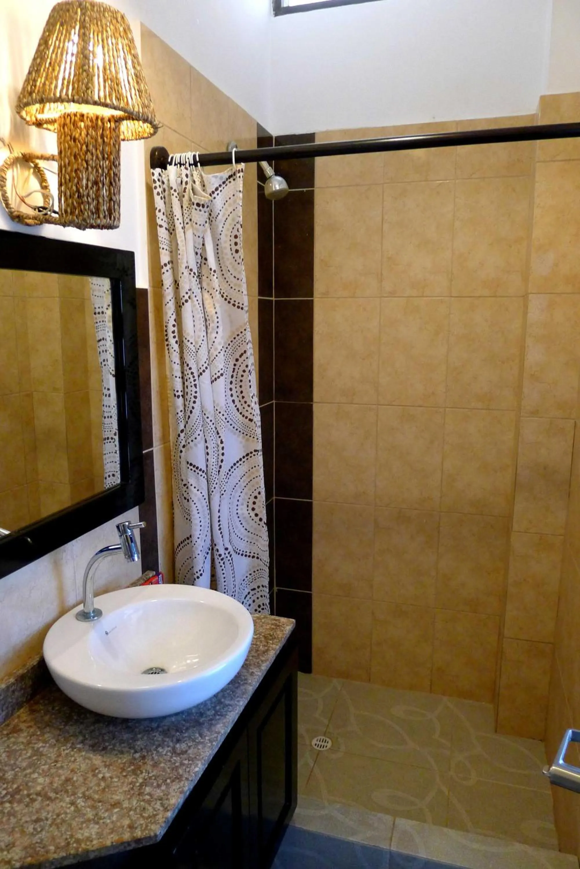 Shower in Hotel Sotavento