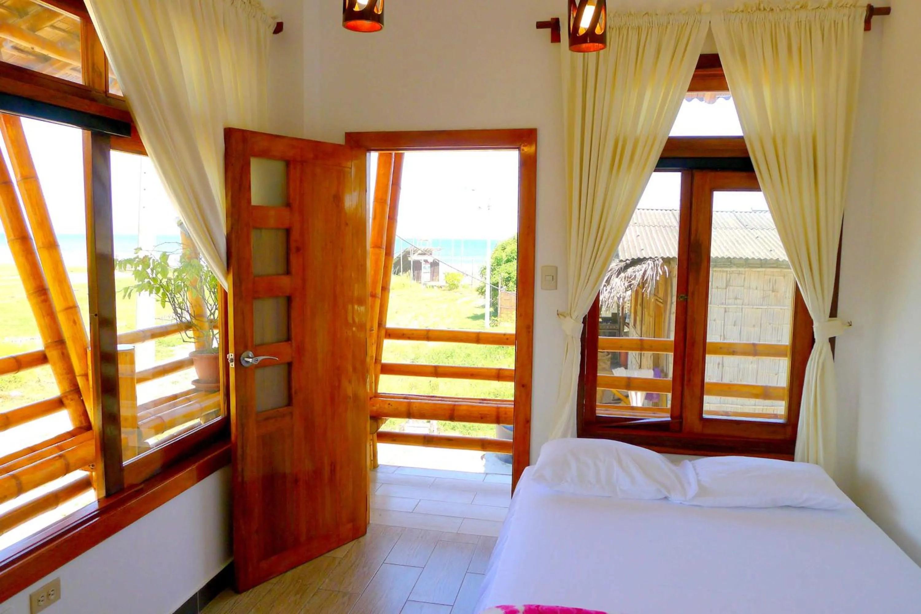 Balcony/Terrace, Bed in Hotel Sotavento