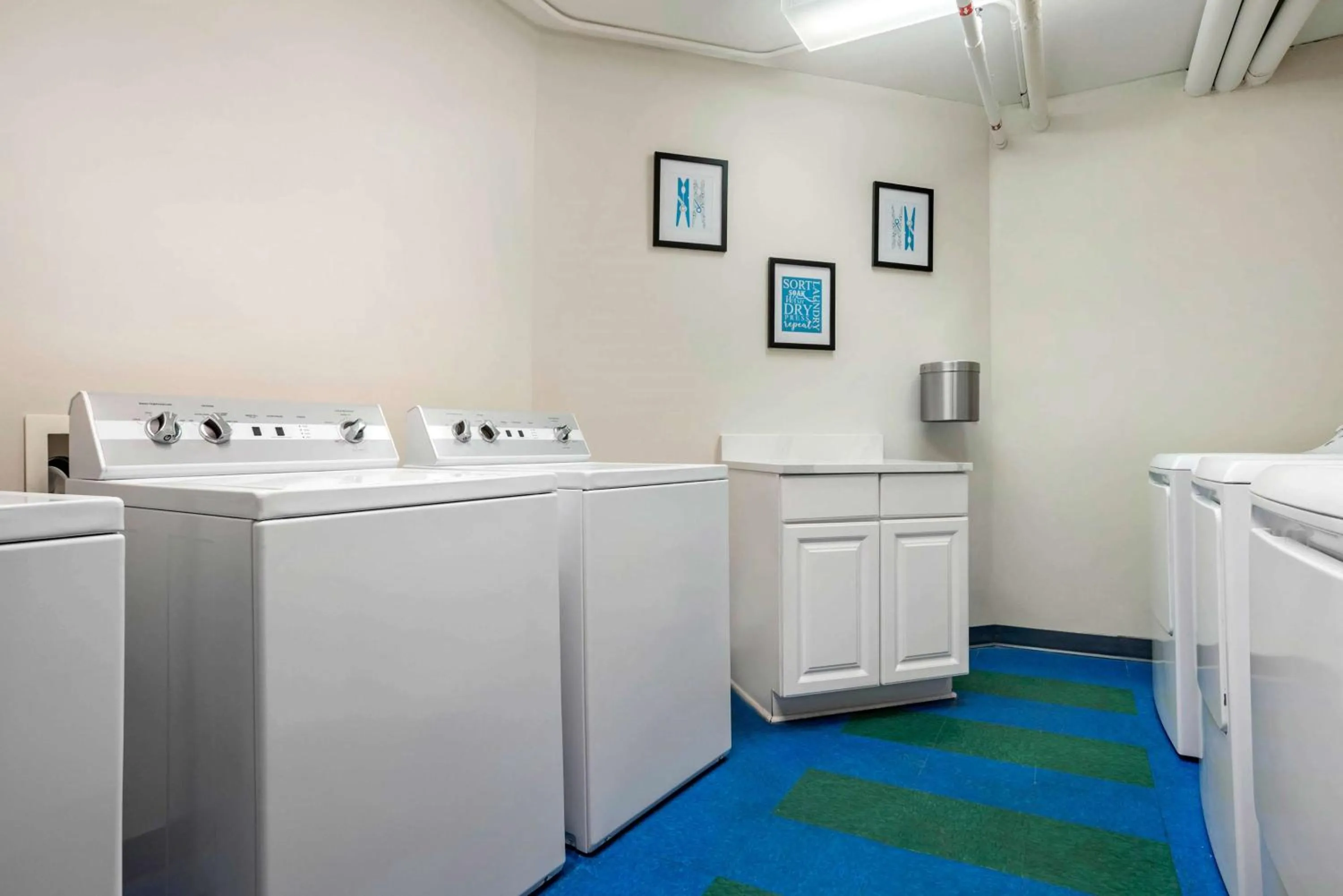 Property building in Hilton Grand Vacations Club Sandestin