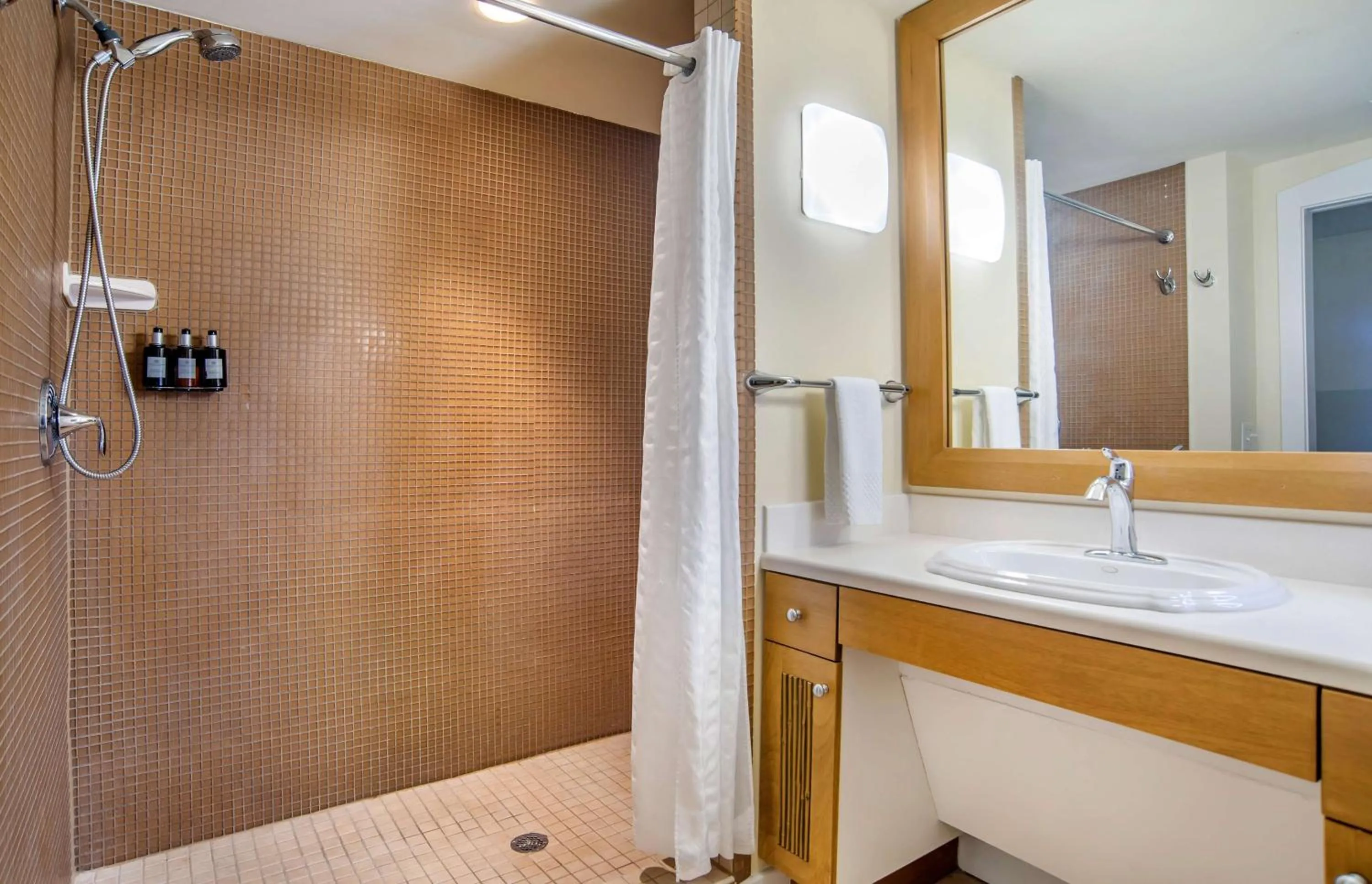 Shower in Hilton Grand Vacations Club Sandestin