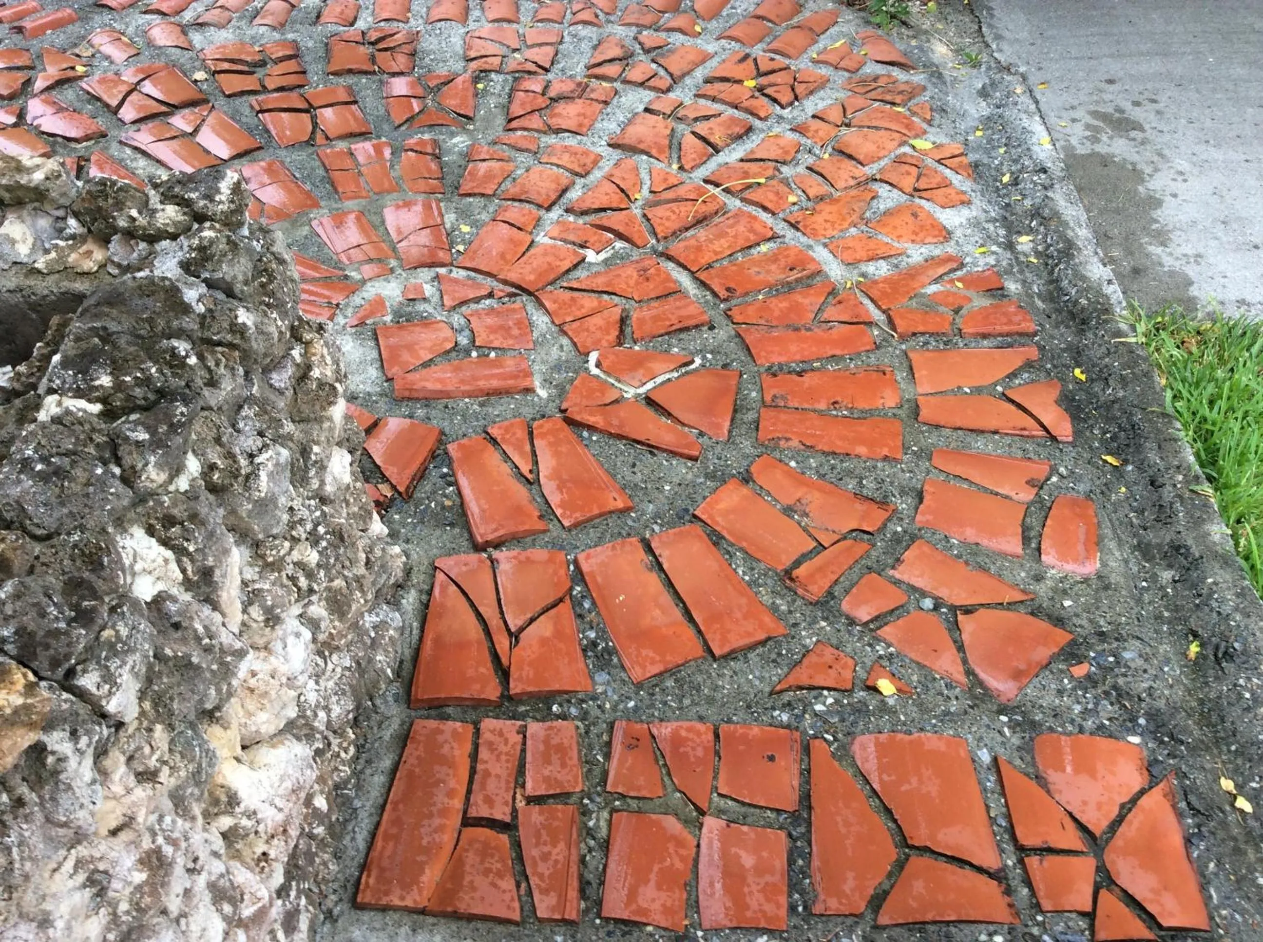 Decorative detail in Mayagusuku Resort