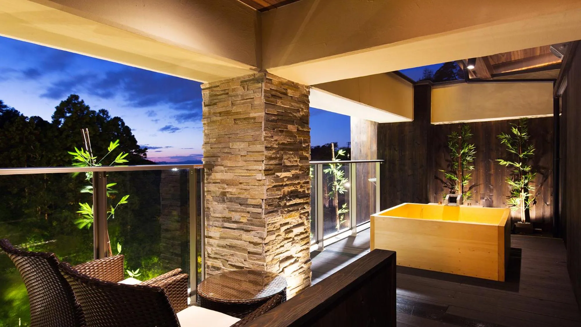 Hot Tub in Premium Suites Matsushimakaku Produced by Shousuke no Yado Takinoyu