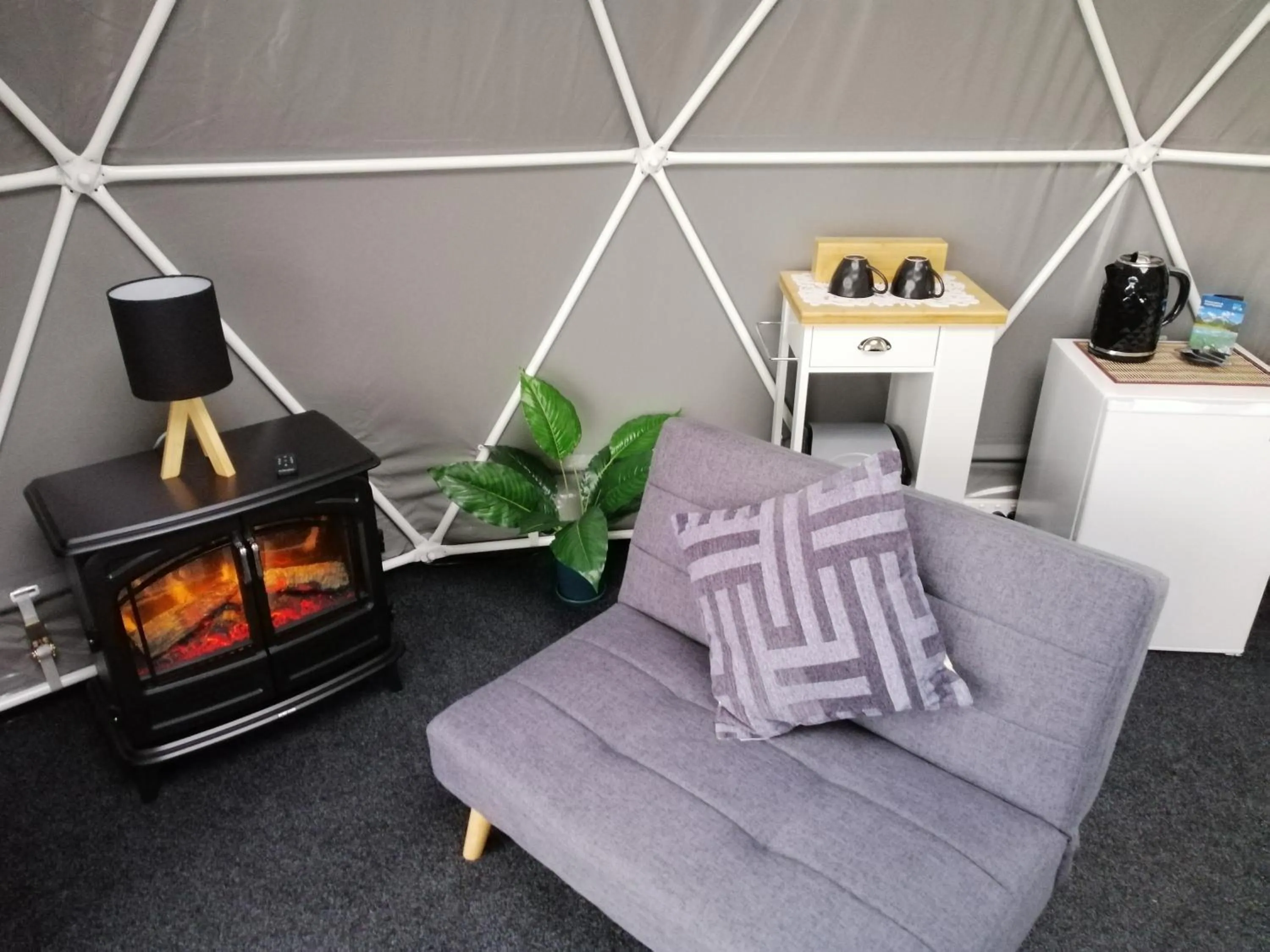 Seating area in Motutere Bay TOP 10 Holiday Park