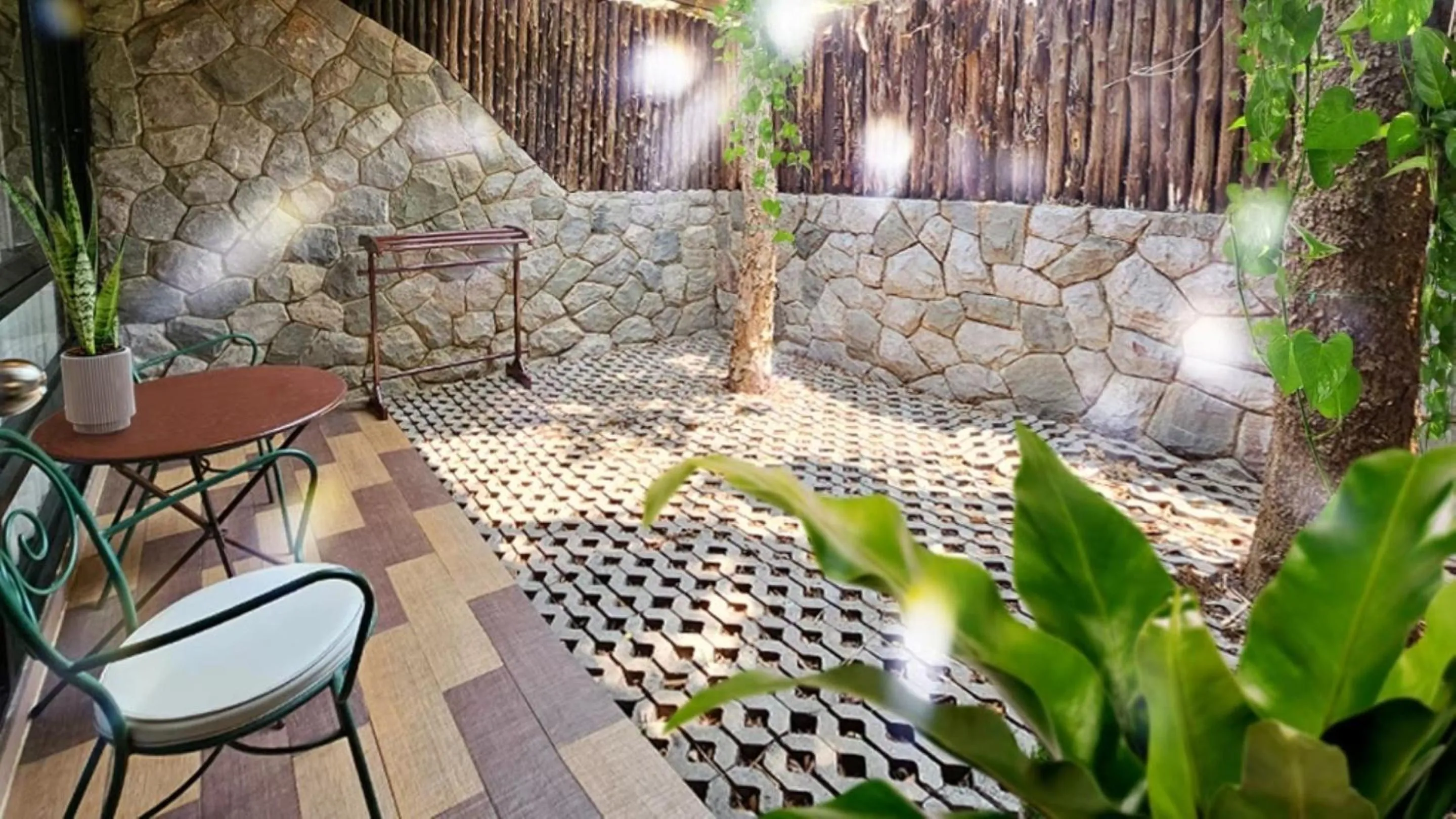 Balcony/Terrace in Birds and Bees Resort