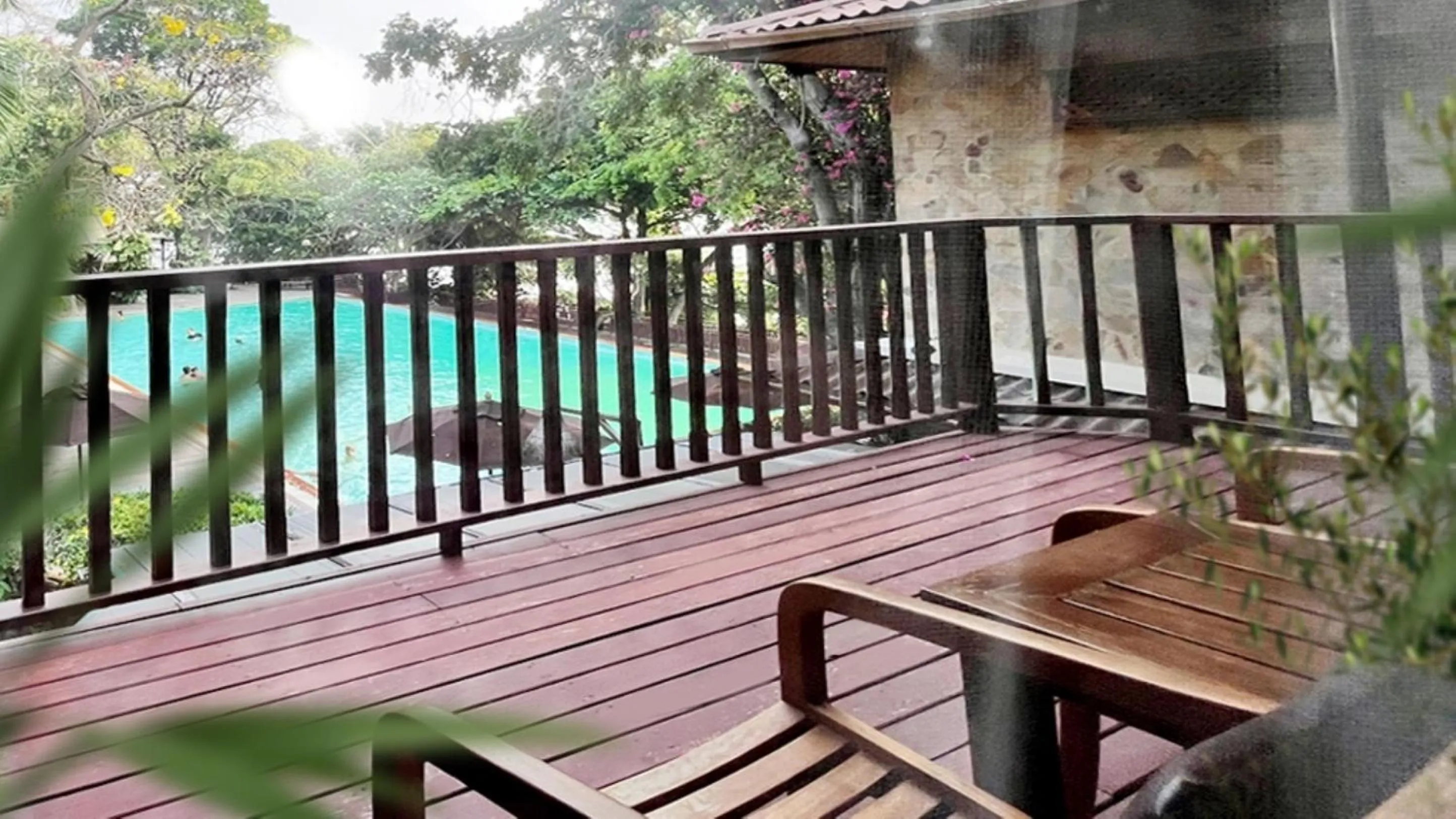 Balcony/Terrace in Birds and Bees Resort