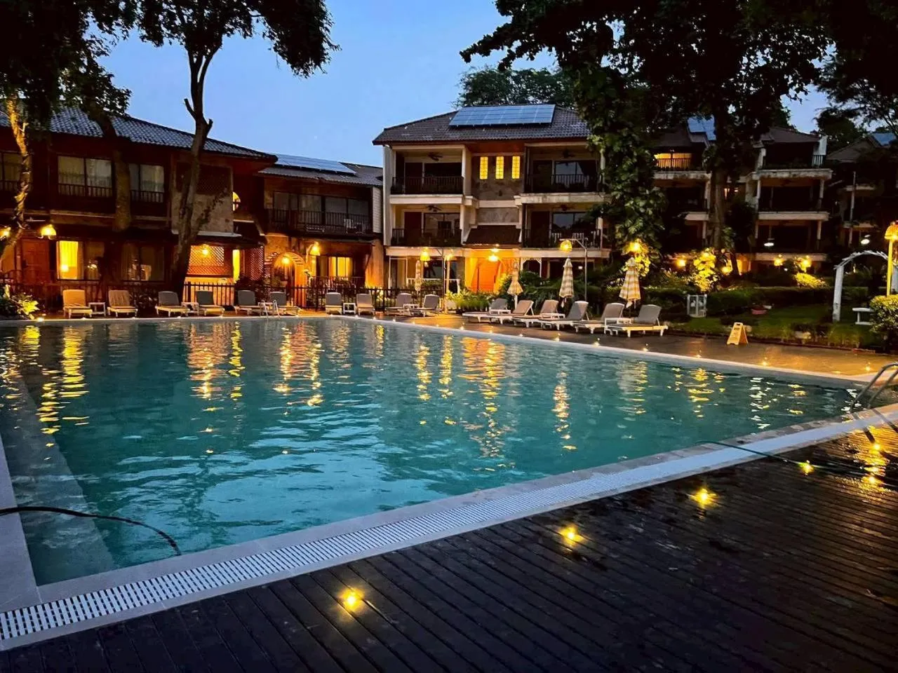 Pool view in Birds and Bees Resort