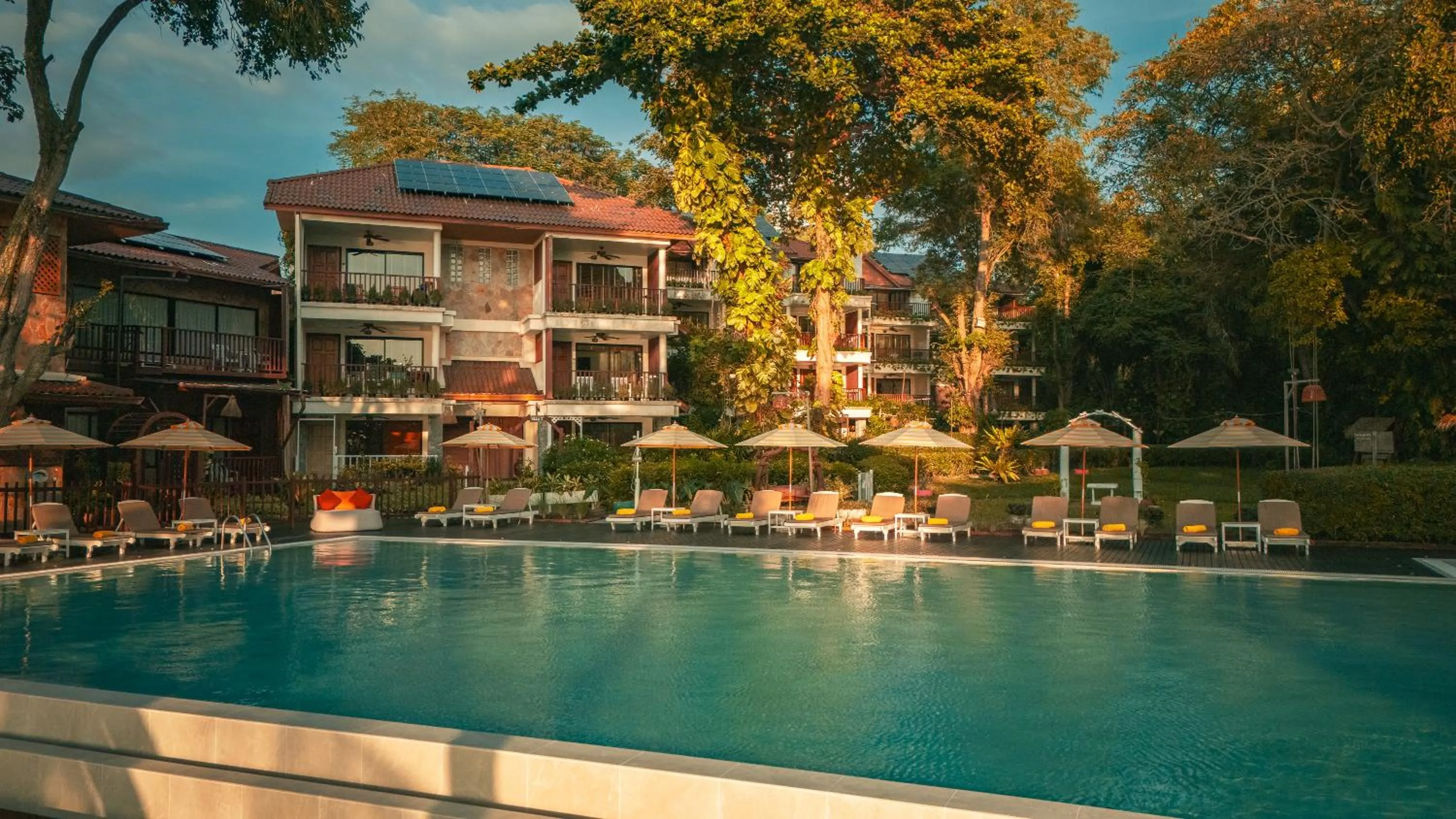 Property building in Birds and Bees Resort