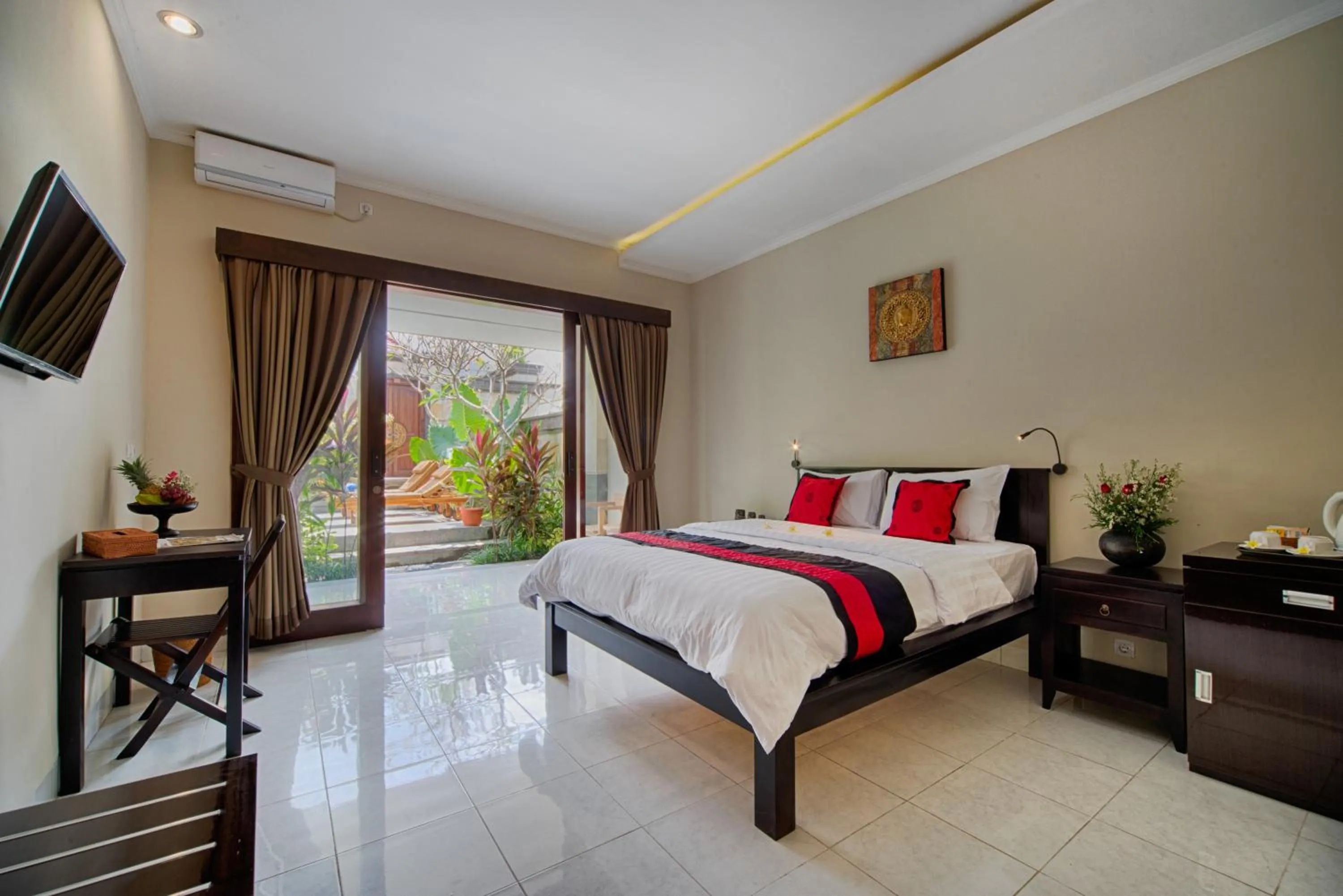 Garden, Bed in Puri Canggu Villas & Rooms