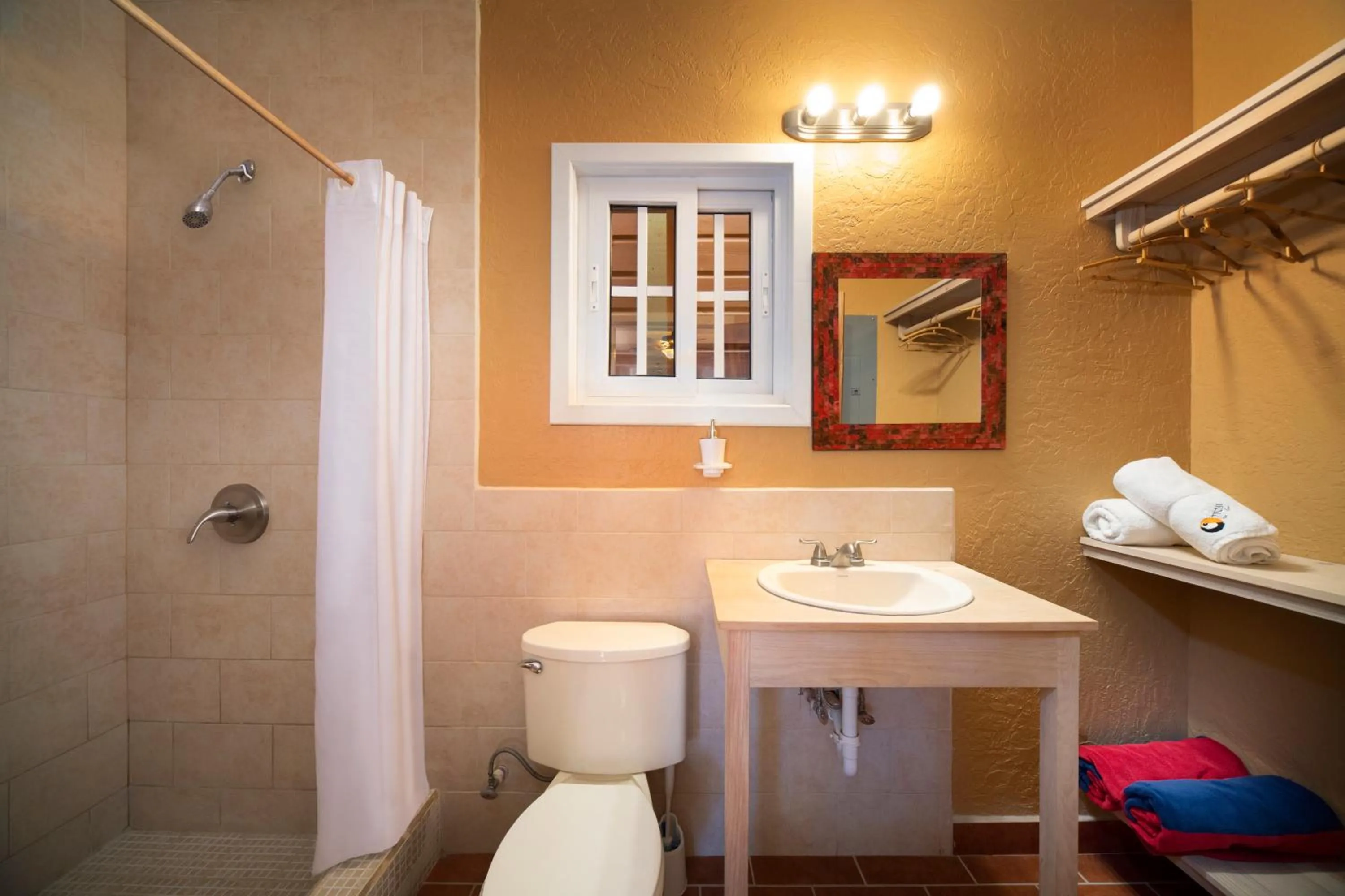 Shower in Mr. Tucan Hotel