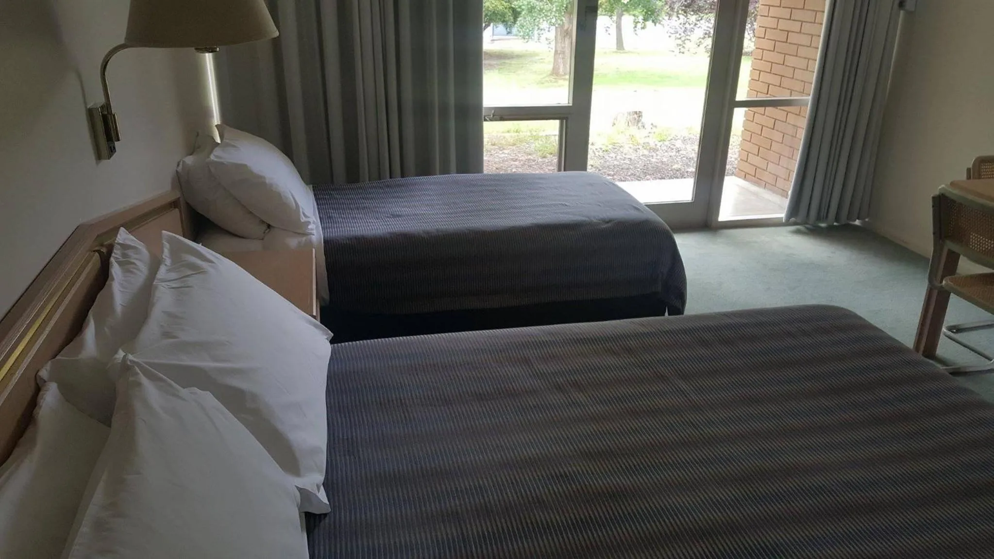 Bed in Moe Parklands Motel