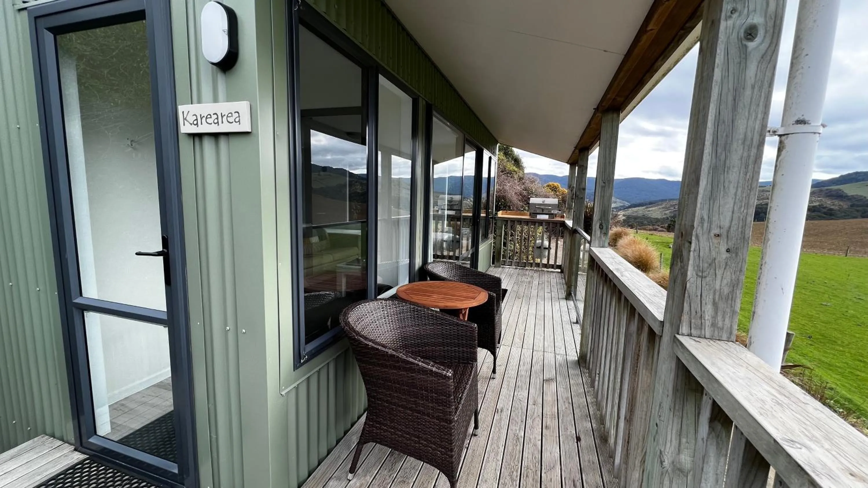 BBQ facilities in Mohua Park - Catlins Eco Accommodation