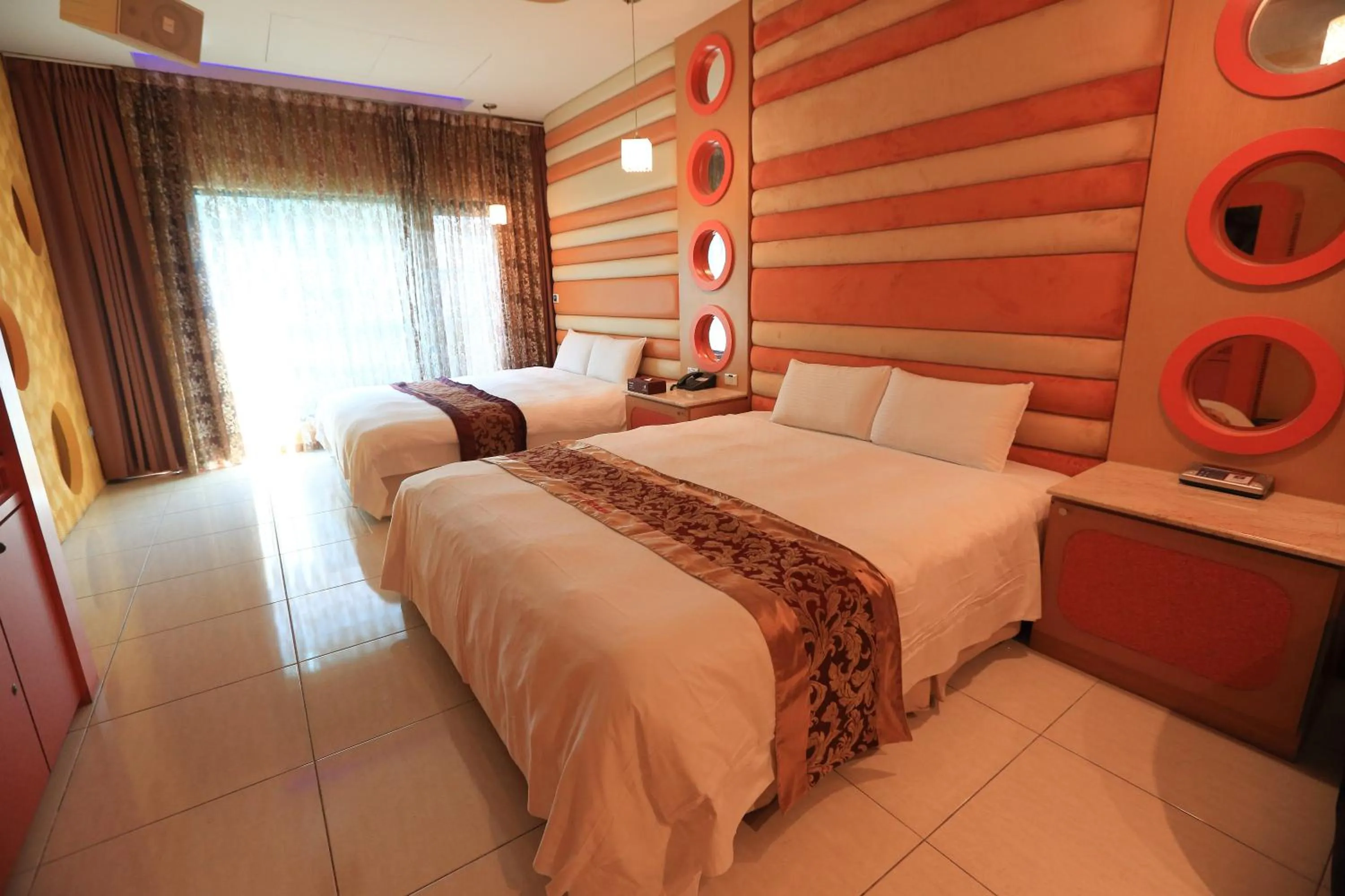 Bed in Moon Area Motel