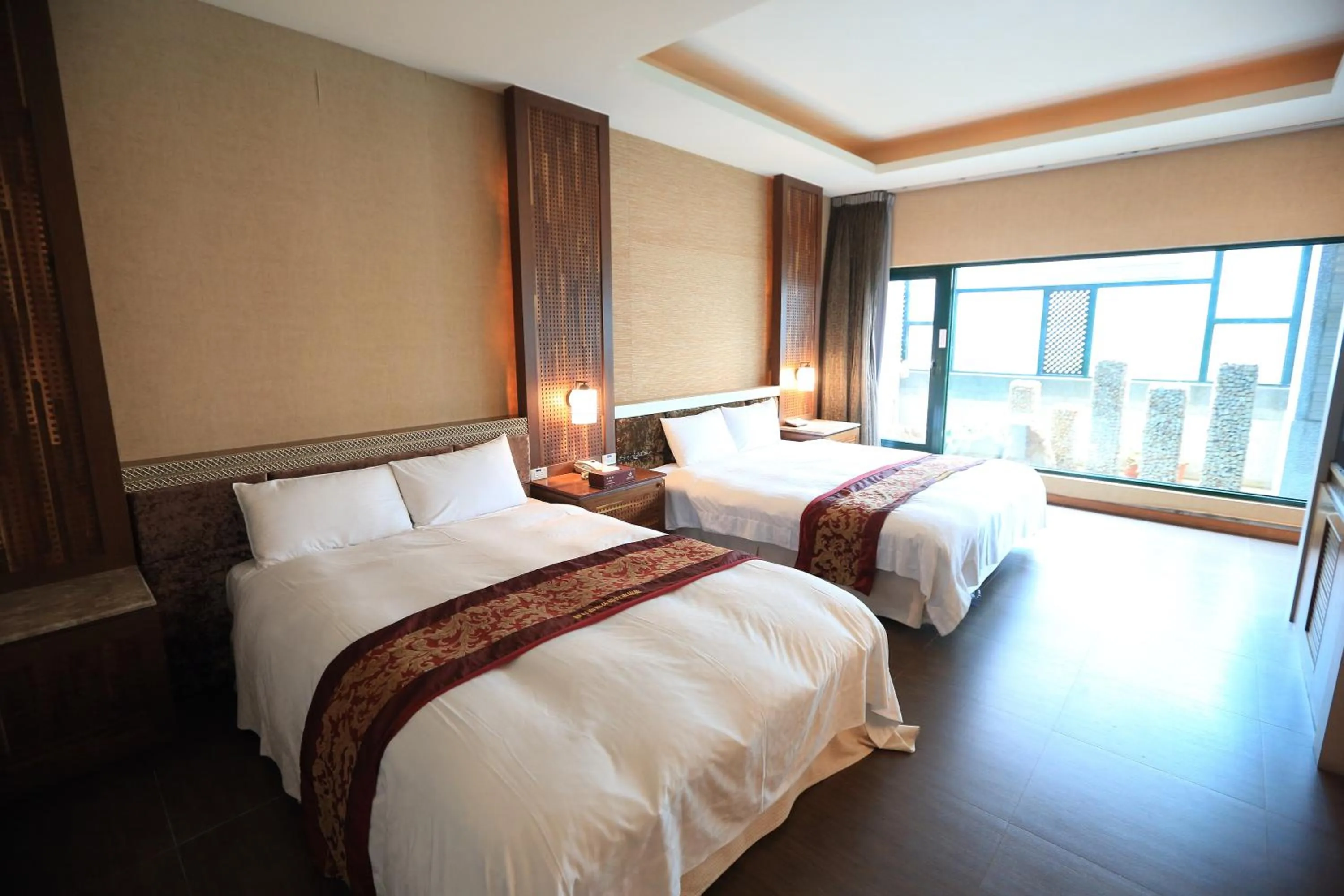 Bed in Moon Area Motel