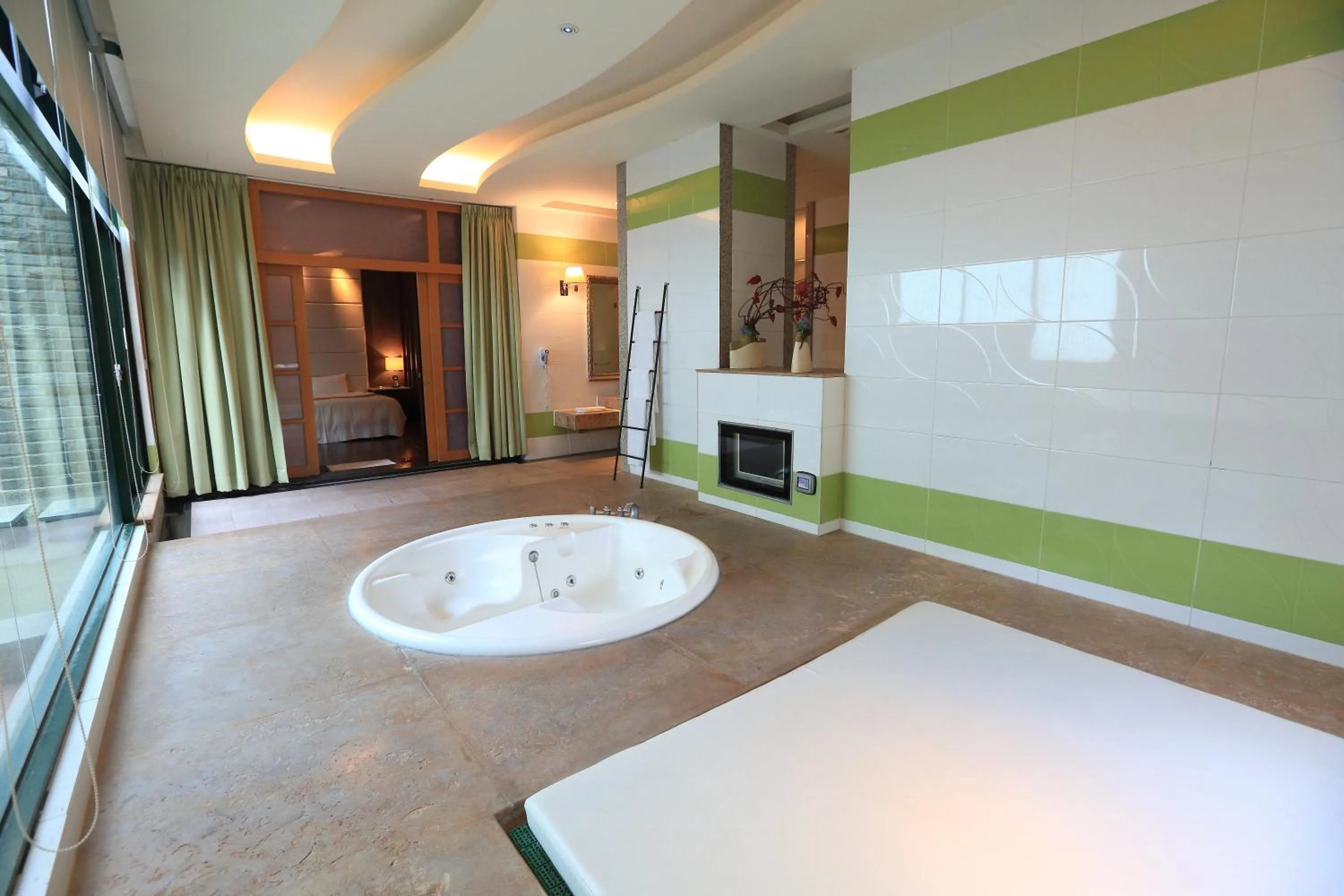 Bathroom in Moon Area Motel