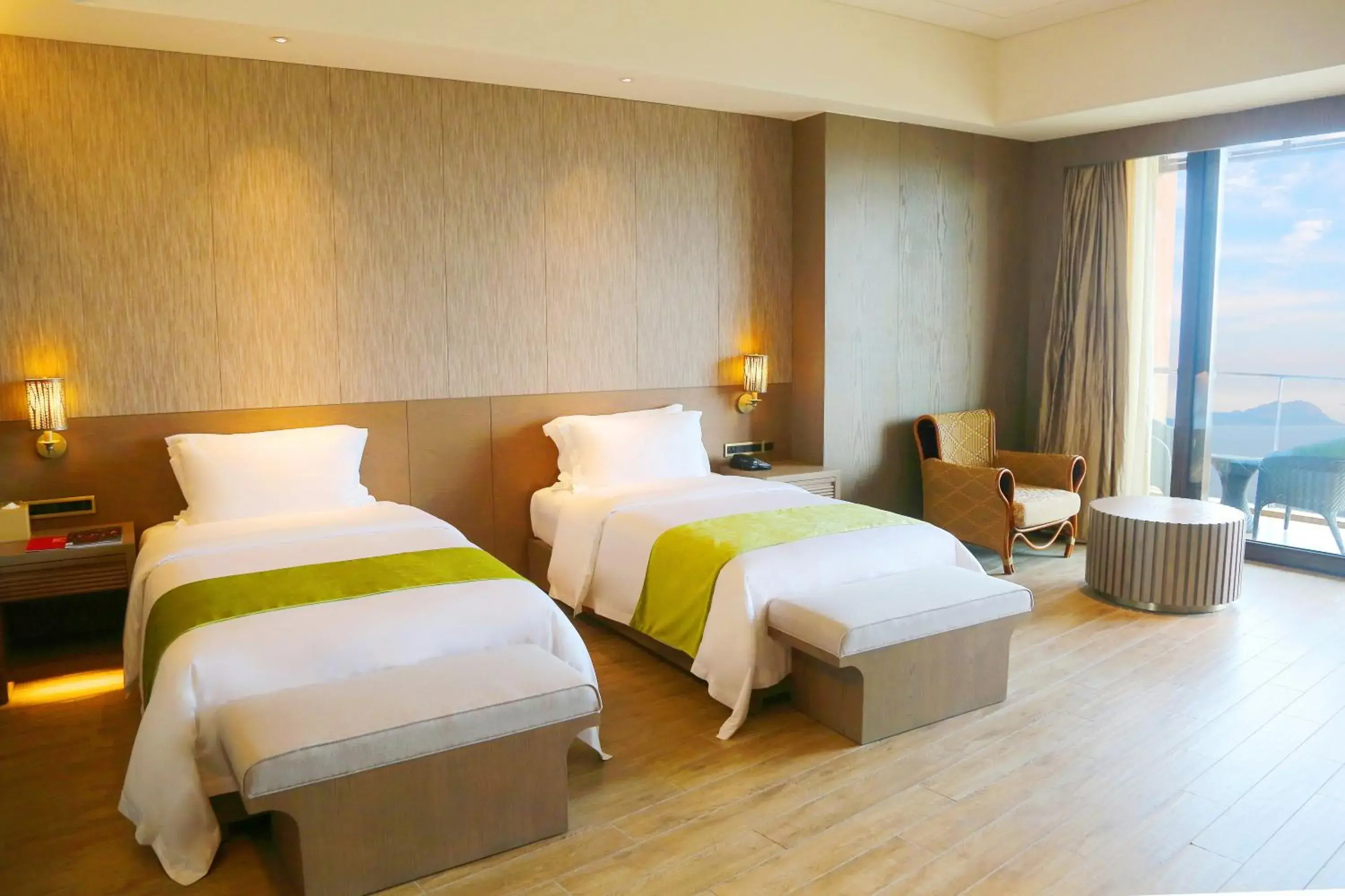 Bed in Qingdao Mangrove Tree Resort World - Red Coral Hotel Bed in Qingdao Mangrove Tree Resort World - Red Coral Hotel