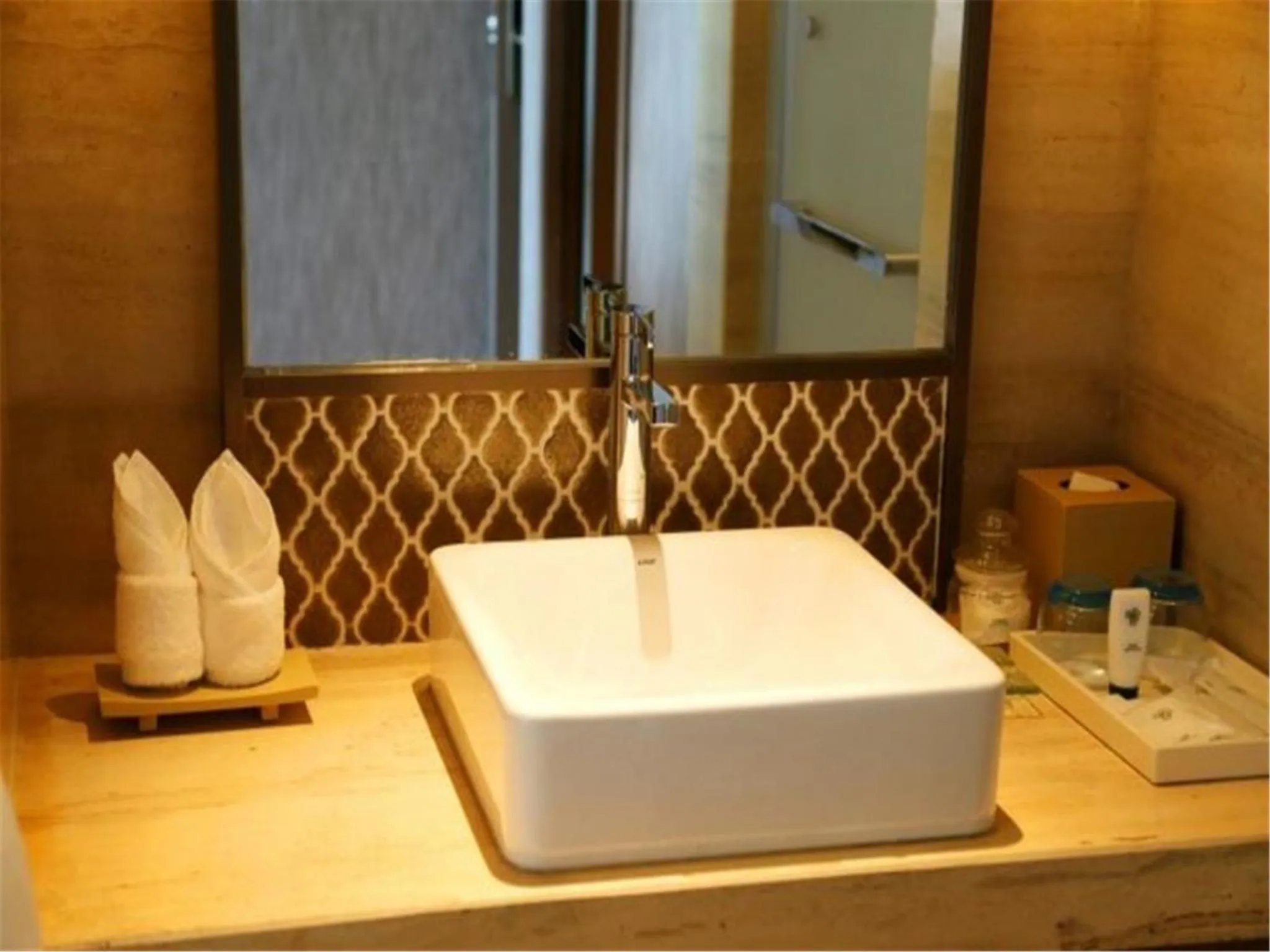 Toilet in Qingdao Mangrove Tree Resort World - Red Coral Hotel