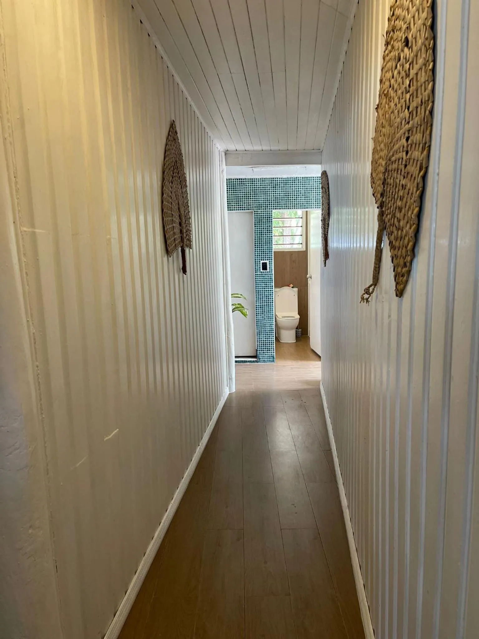 Toilet in Oarsman's Bay Lodge