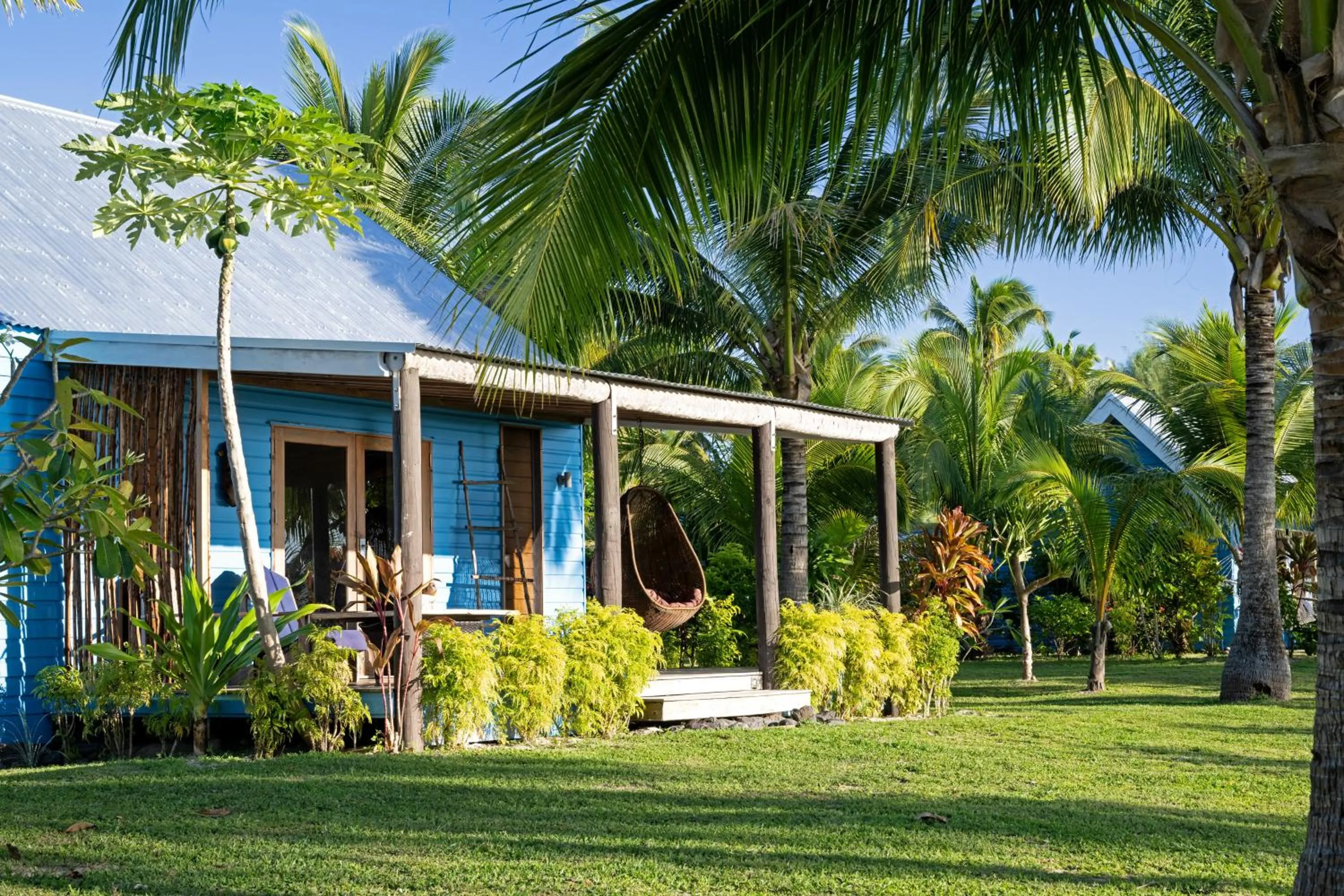 Property building in Oarsman's Bay Lodge