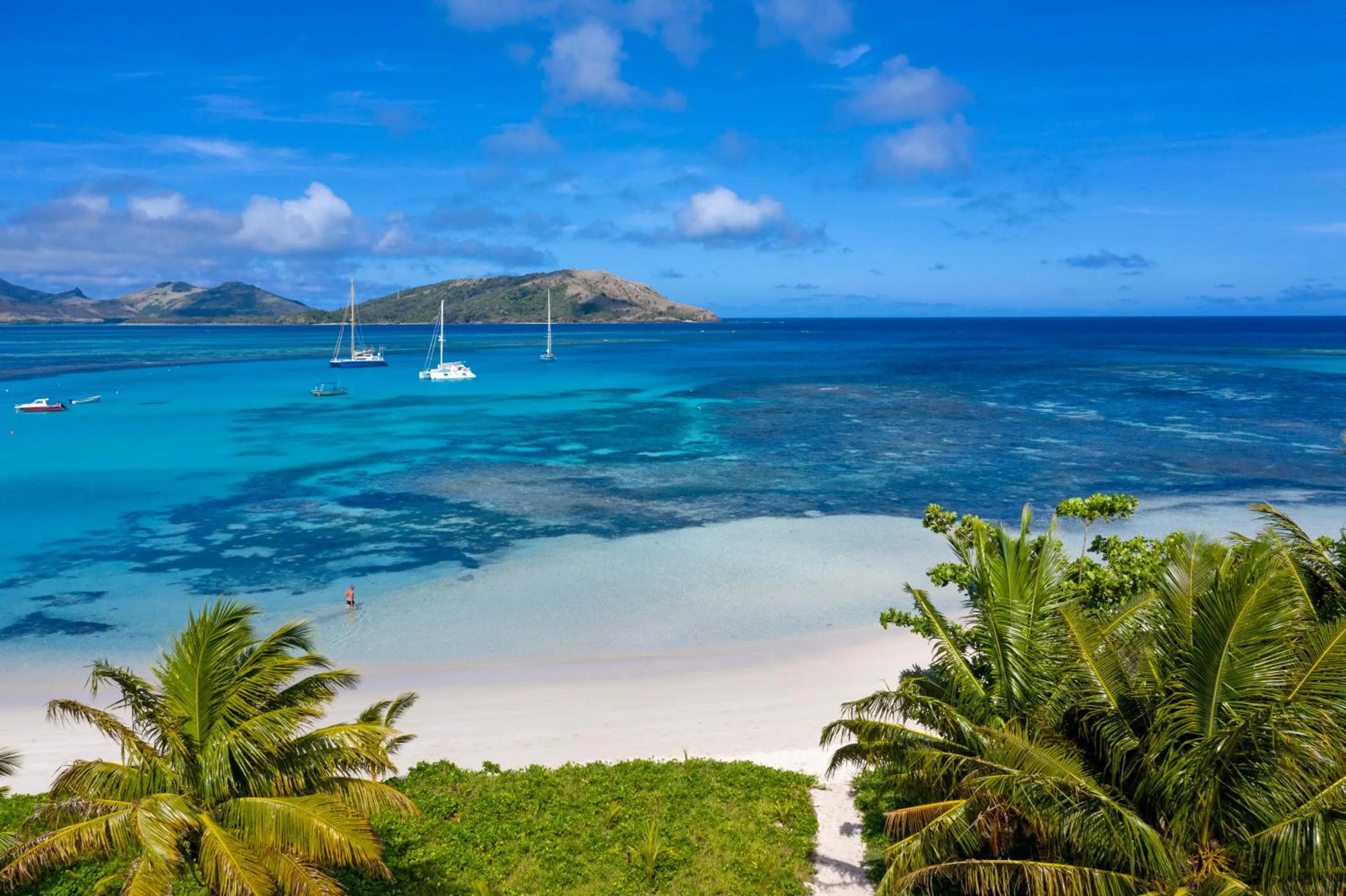 Beach in Oarsman's Bay Lodge