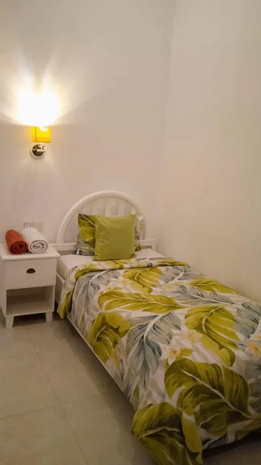 Deluxe Twin Room in White Coconut Resort Deluxe Twin Room in White Coconut Resort