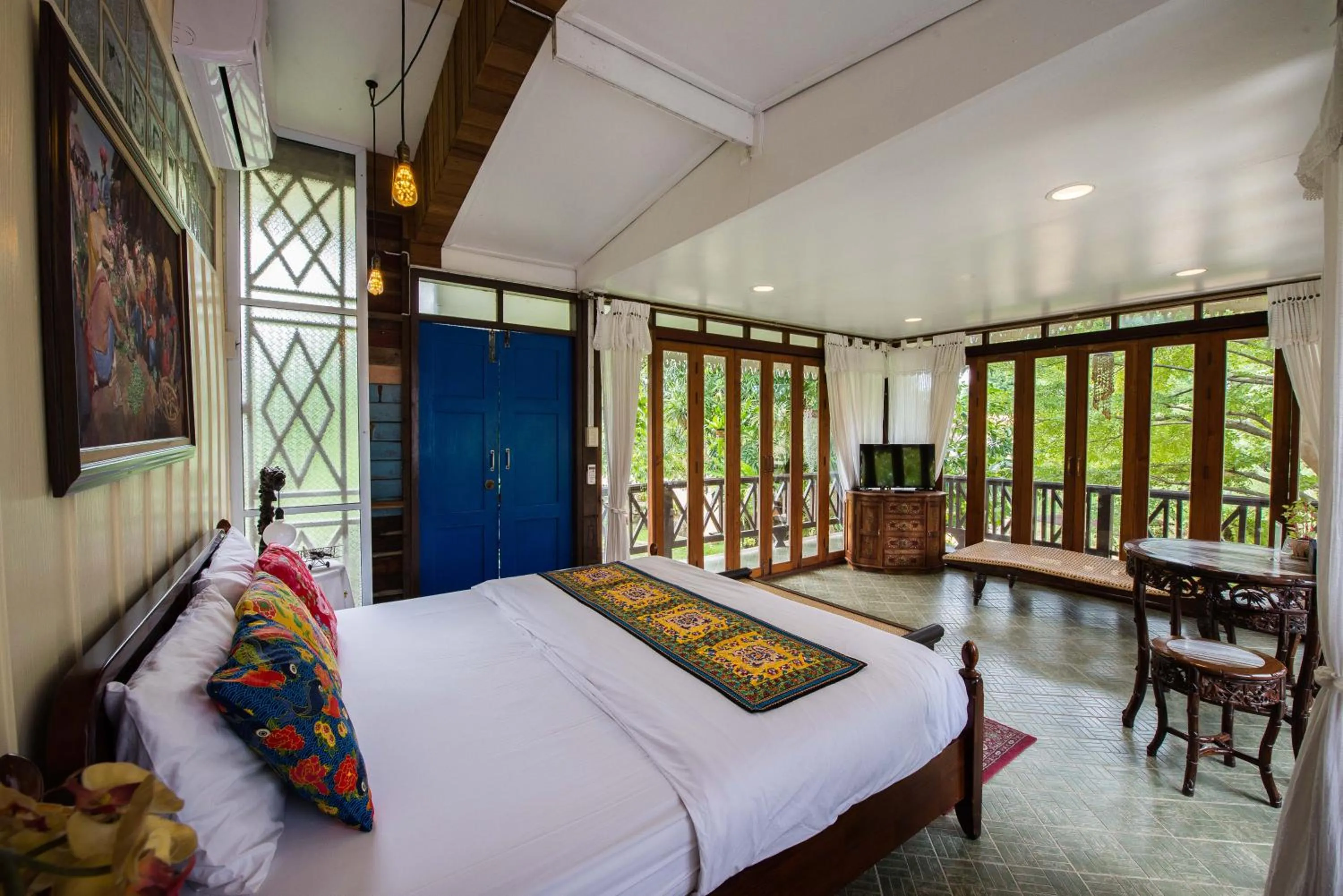 Photo of the whole room, Bed in Phuttal Residence