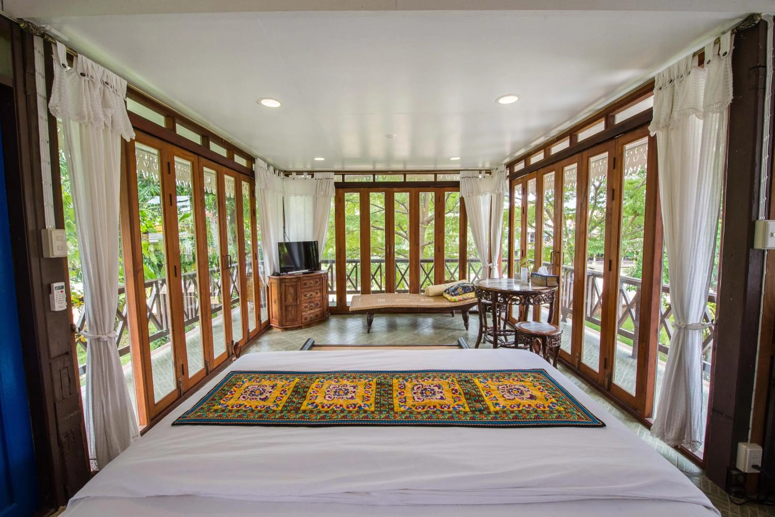 Bed in Phuttal Residence