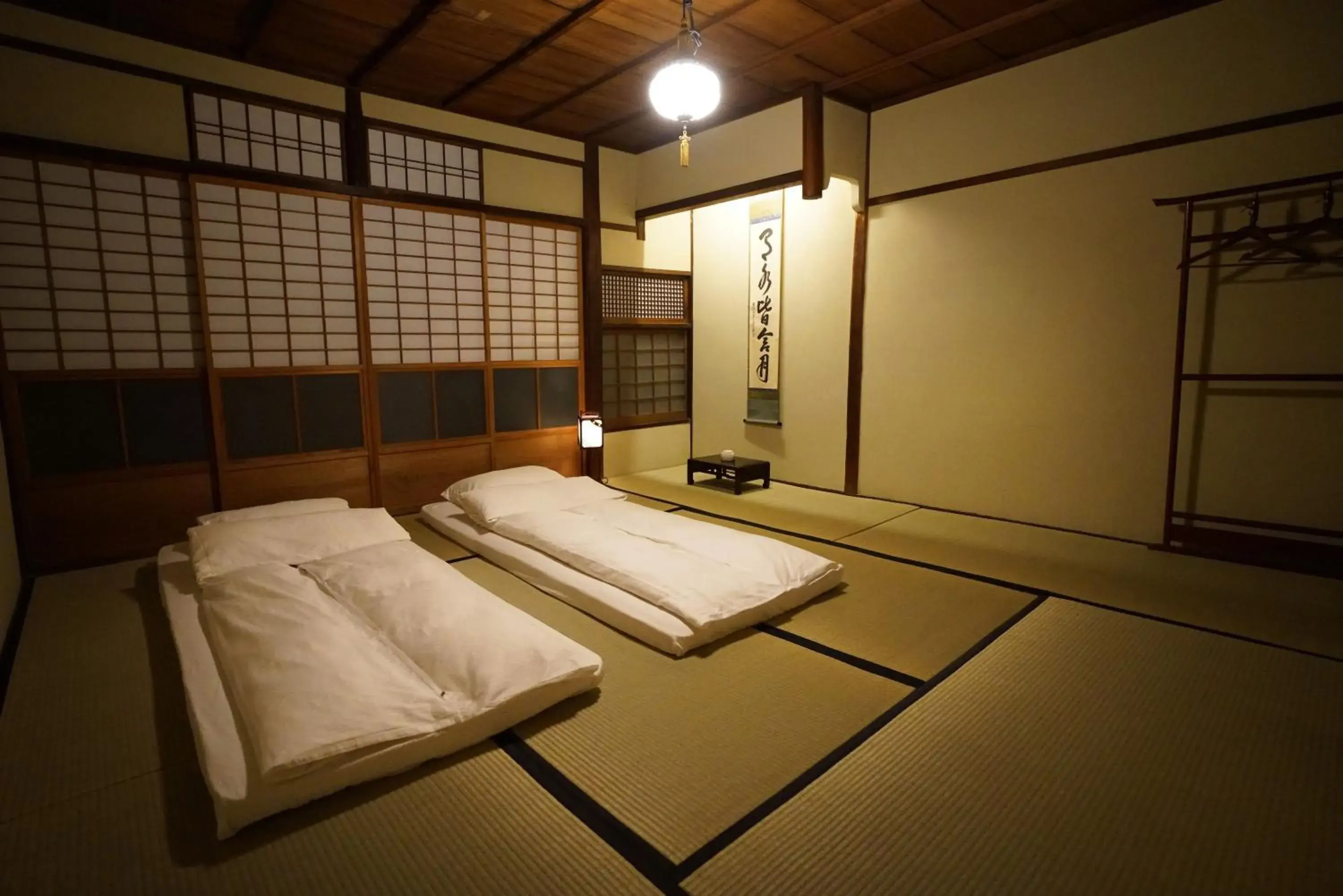 Japanese-Style Standard Room with Shared Bathroom and Shared Toilet - single occupancy in Ryokan Tori Japanese-Style Standard Room with Shared Bathroom and Shared Toilet - single occupancy in Ryokan Tori