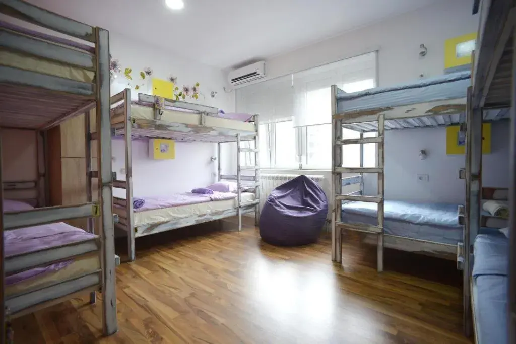 Single Bed in Female Dormitory Room in Stella Di Notte Single Bed in Female Dormitory Room in Stella Di Notte