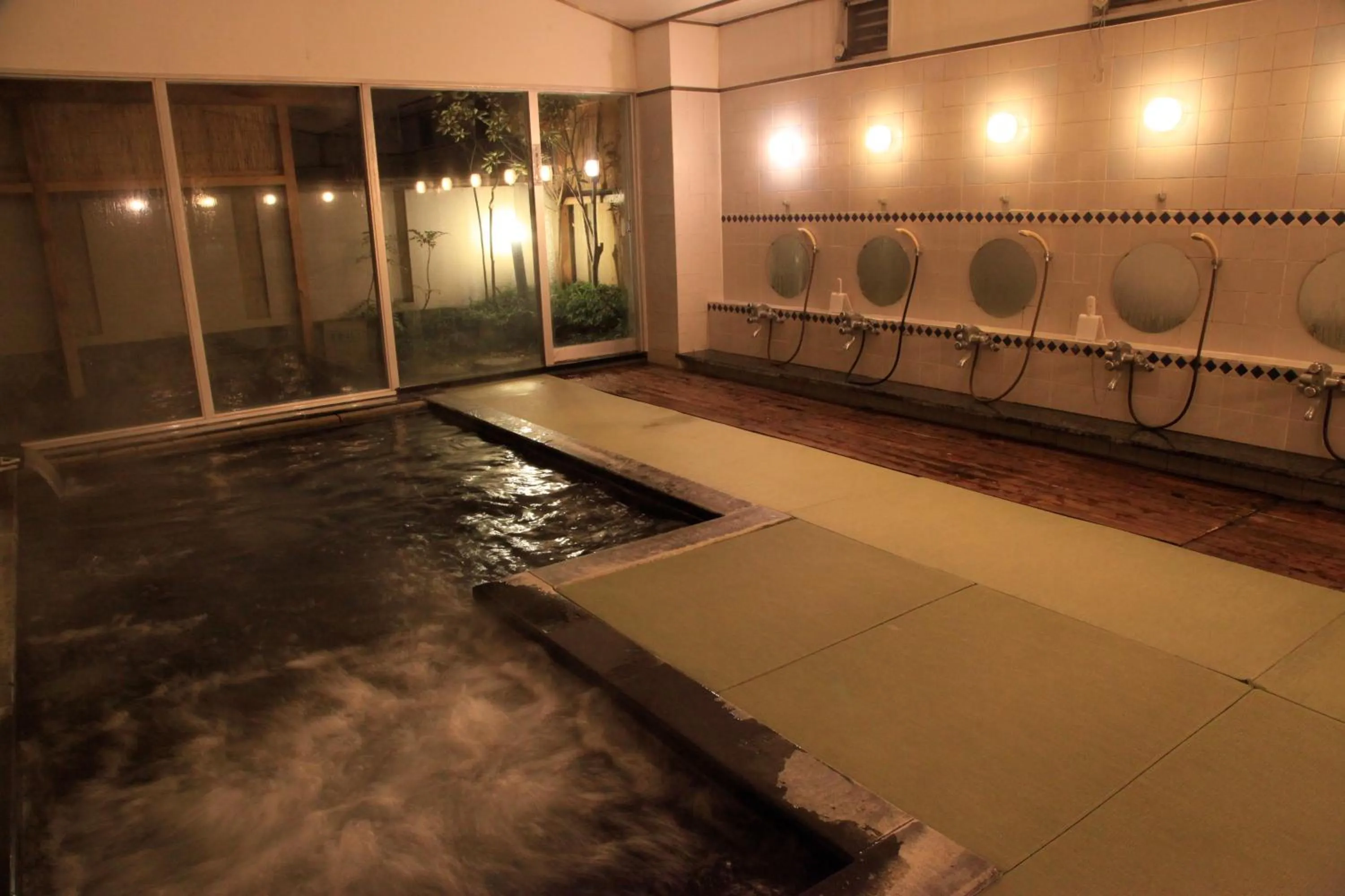 Public Bath in Hotel New Kotobuki